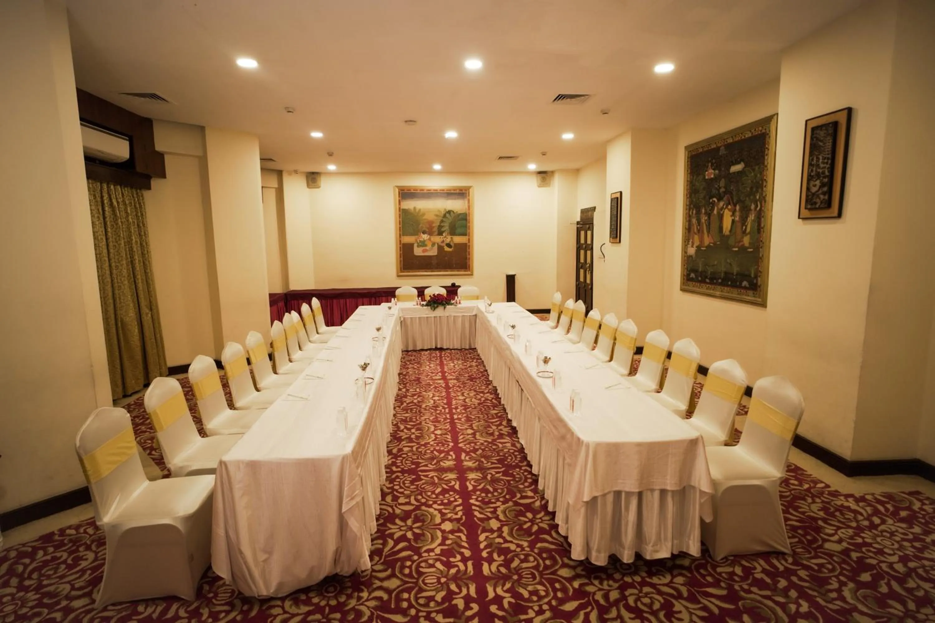 Meeting/conference room in Ambassador Ajanta Hotel, Aurangabad