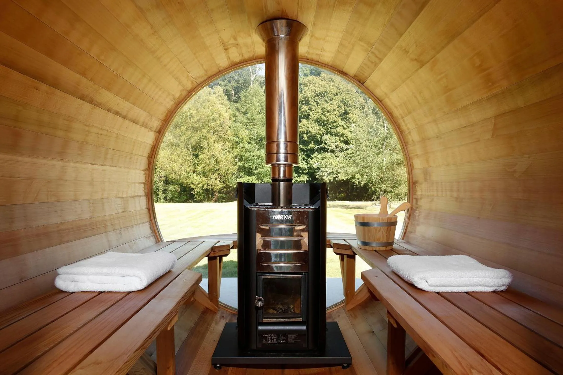 Sauna in Hostellerie Du Château Les Muids