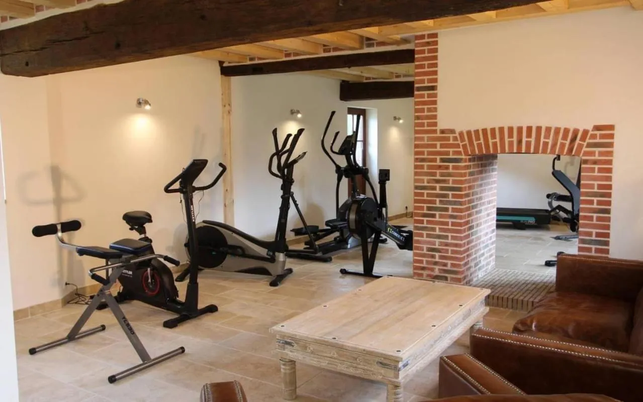 Fitness centre/facilities in Hostellerie Du Château Les Muids