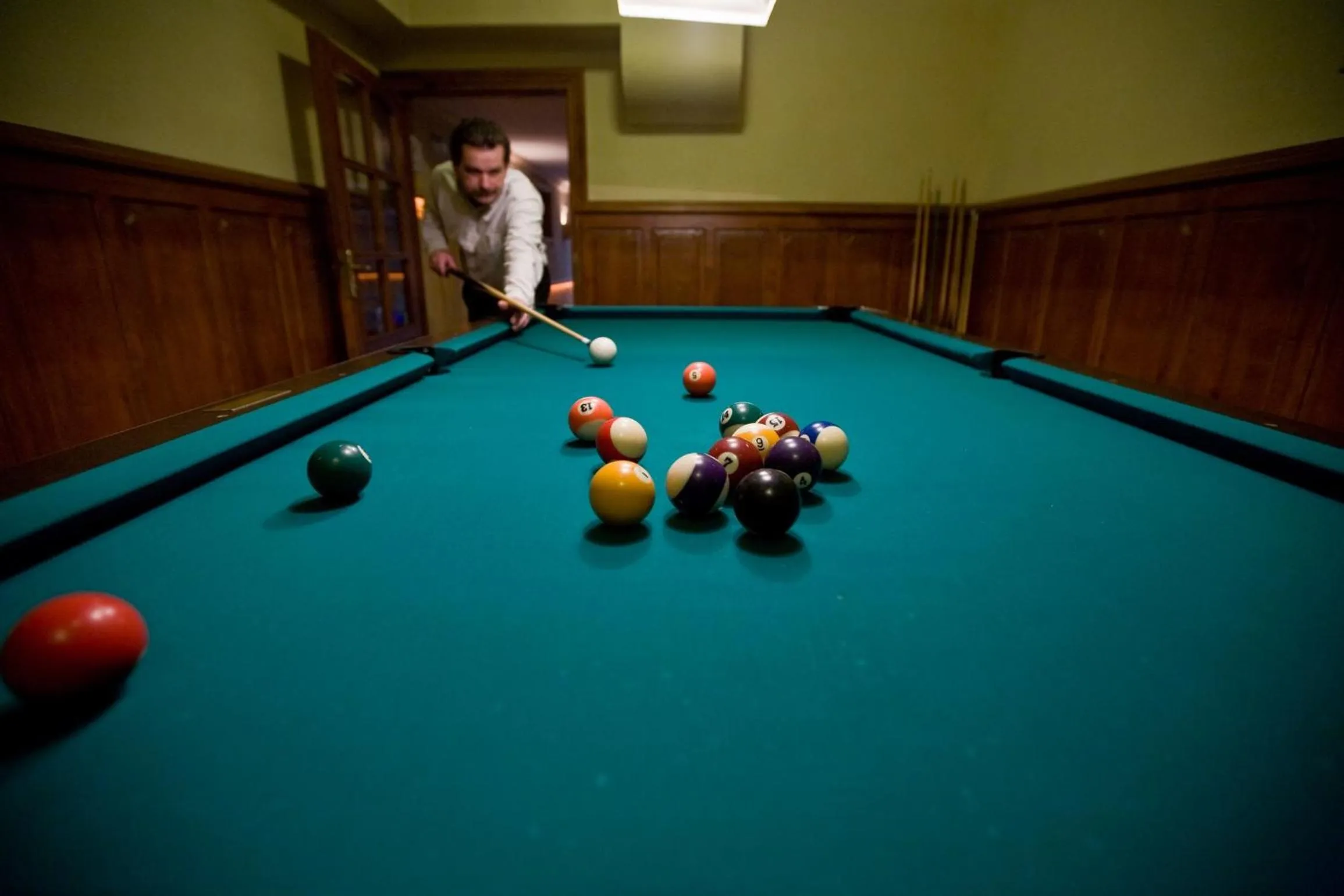 Billiard in Hotel Toporów