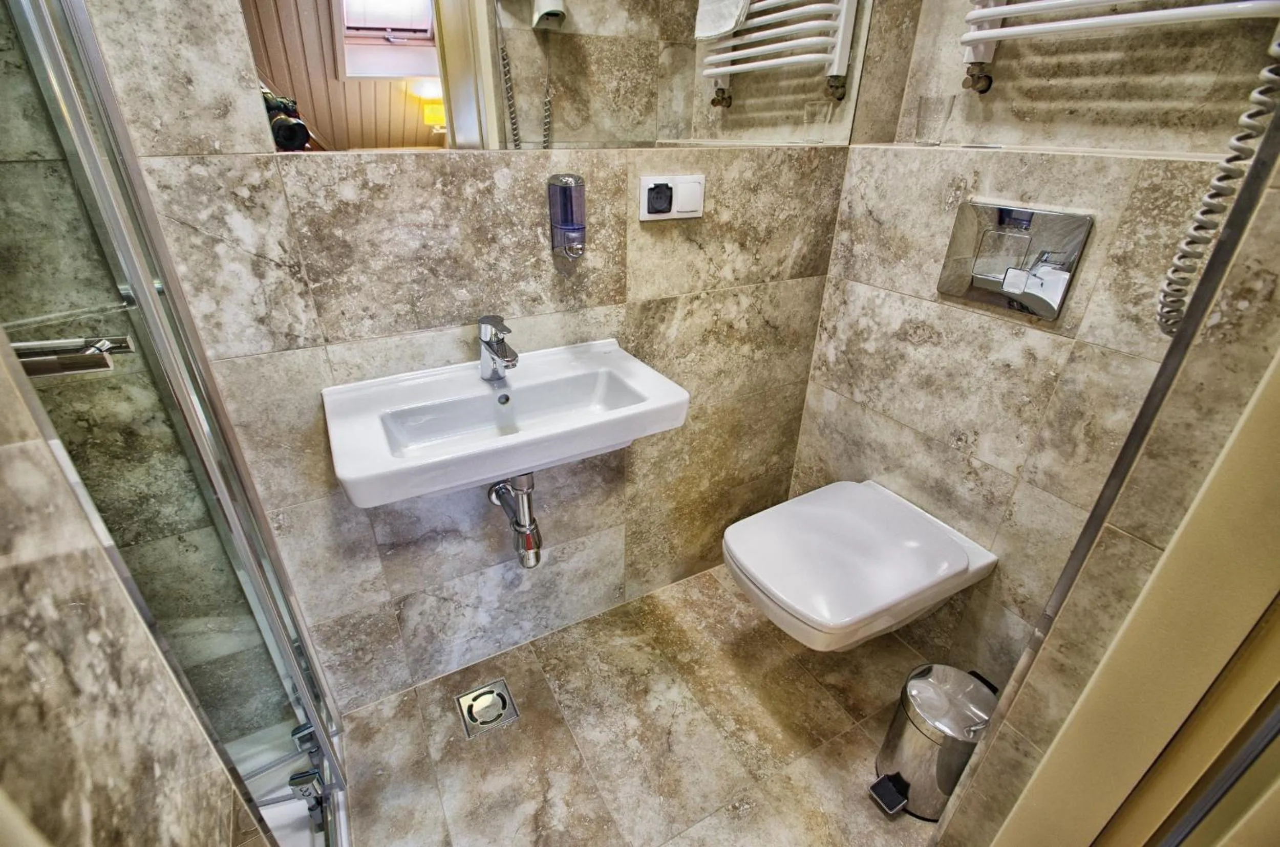 Photo of the whole room in Hotel Toporów