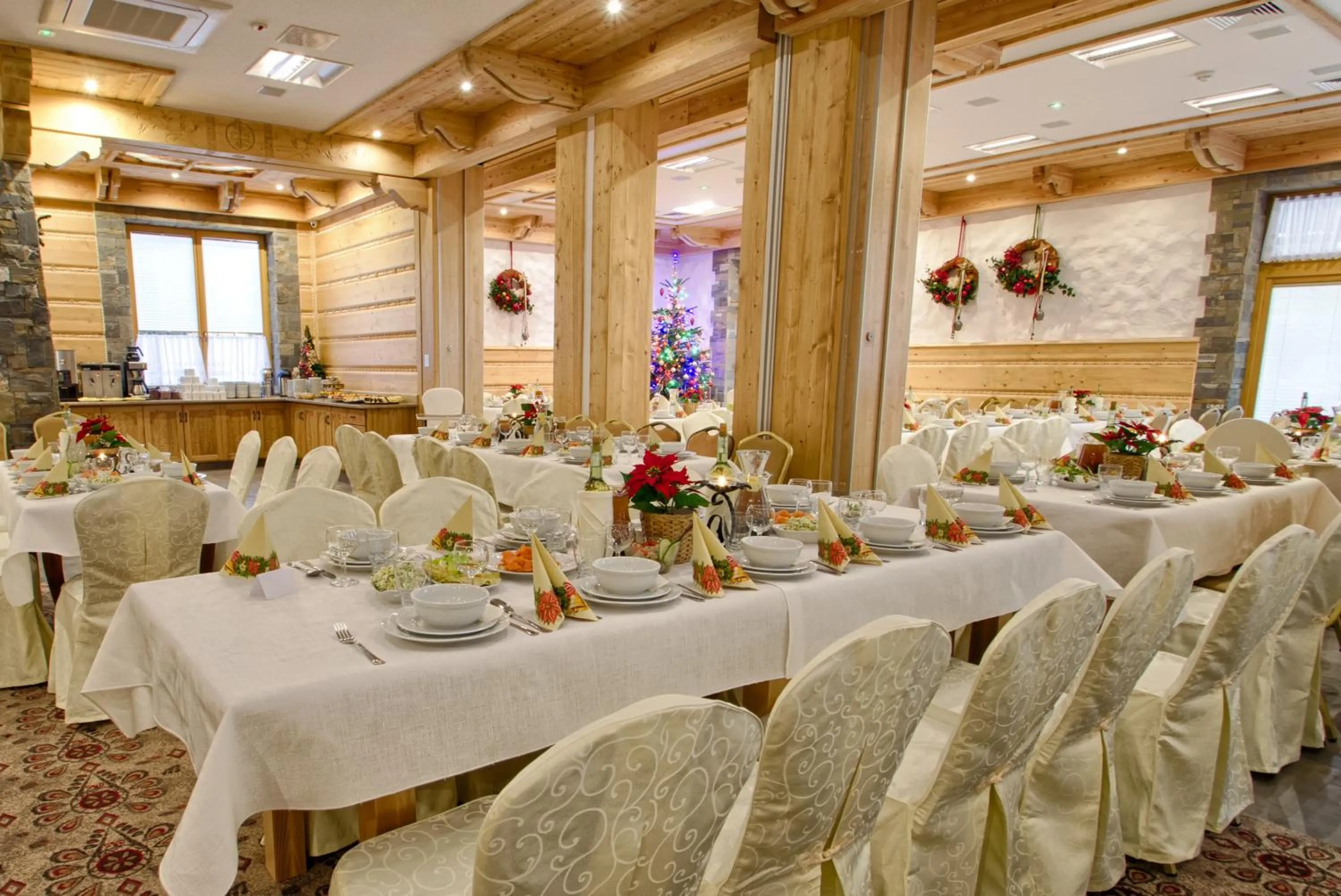 Restaurant/places to eat in Hotel Toporów