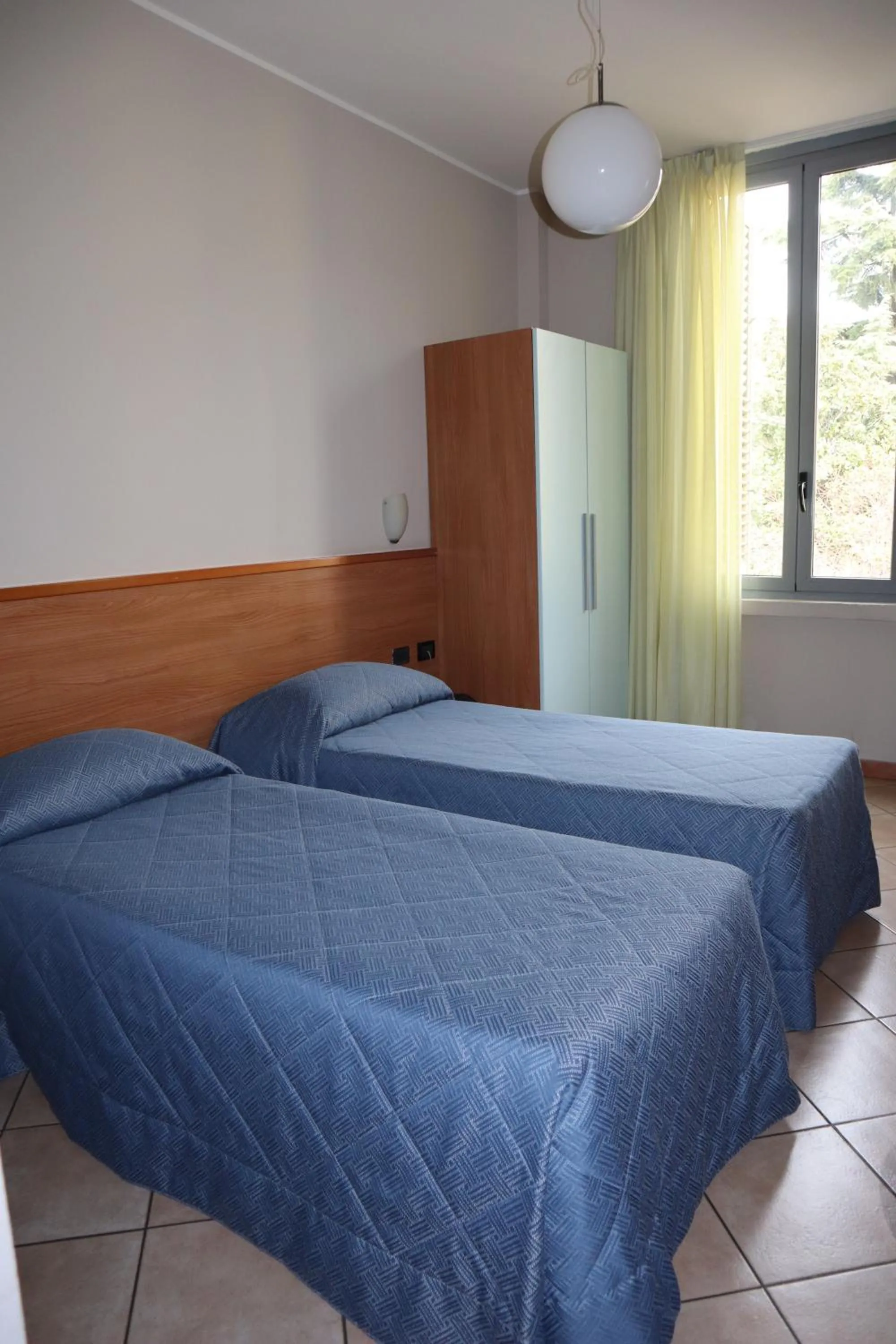 Bed in Albergo Salerno
