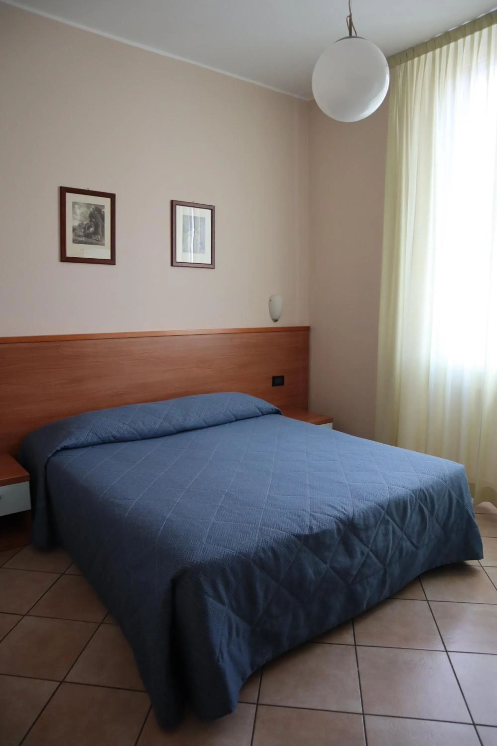 Bed in Albergo Salerno