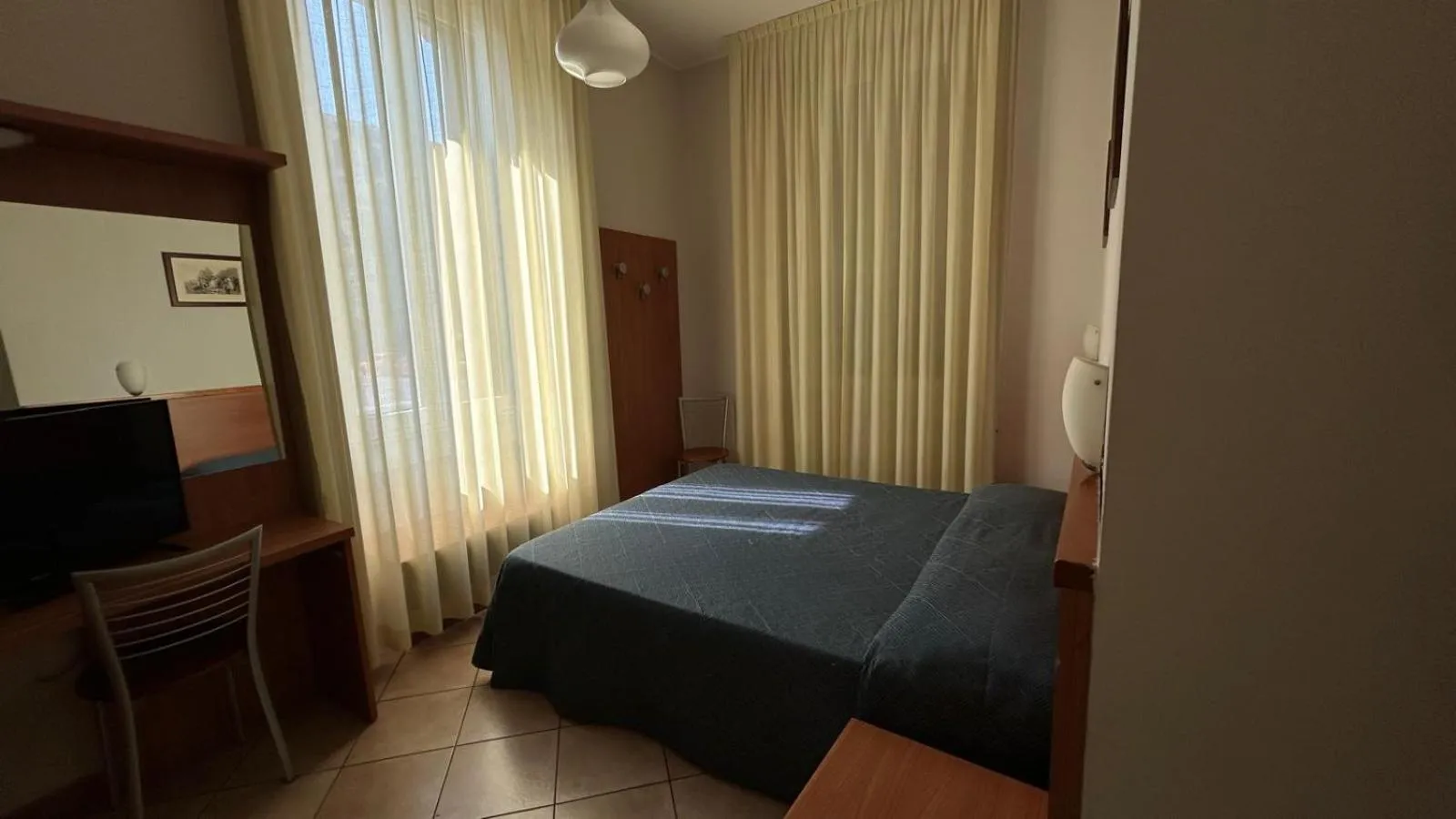 Bed in Albergo Salerno