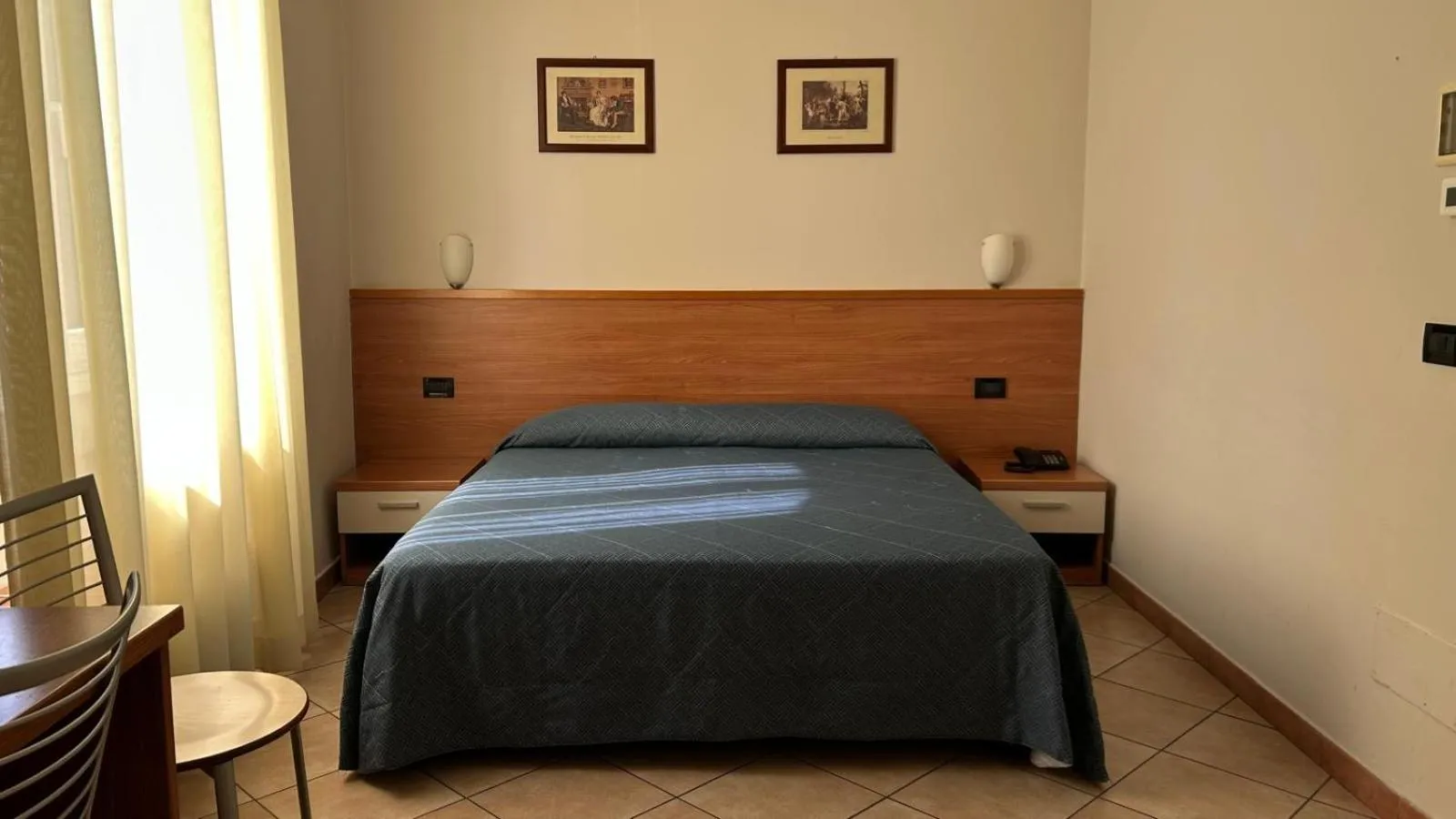 Bed in Albergo Salerno