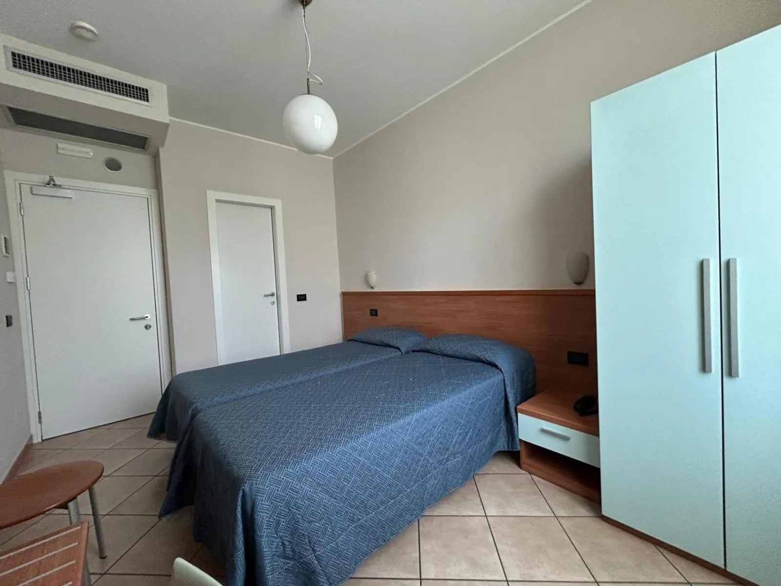 Bed in Albergo Salerno