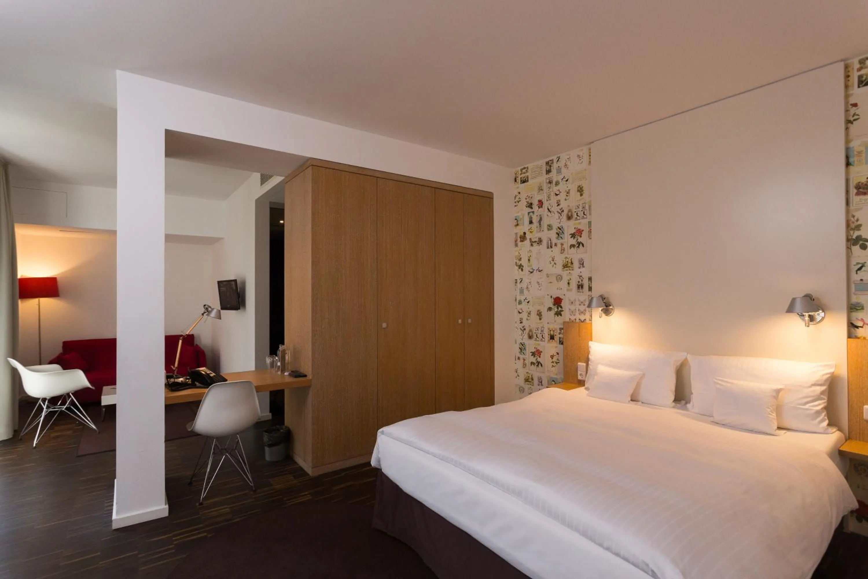 People, Bed in Grimm's Berlin Mitte