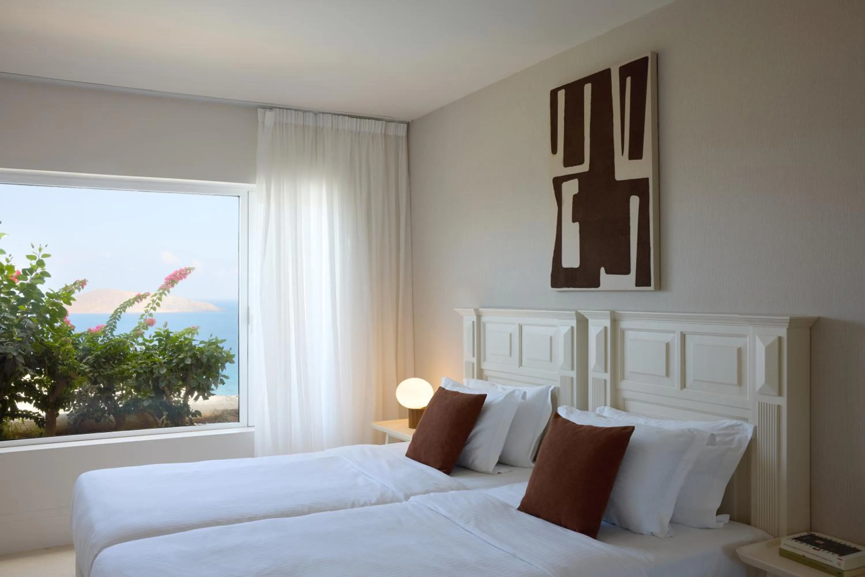 Bed in Elounda Gulf Villas by Sandglass