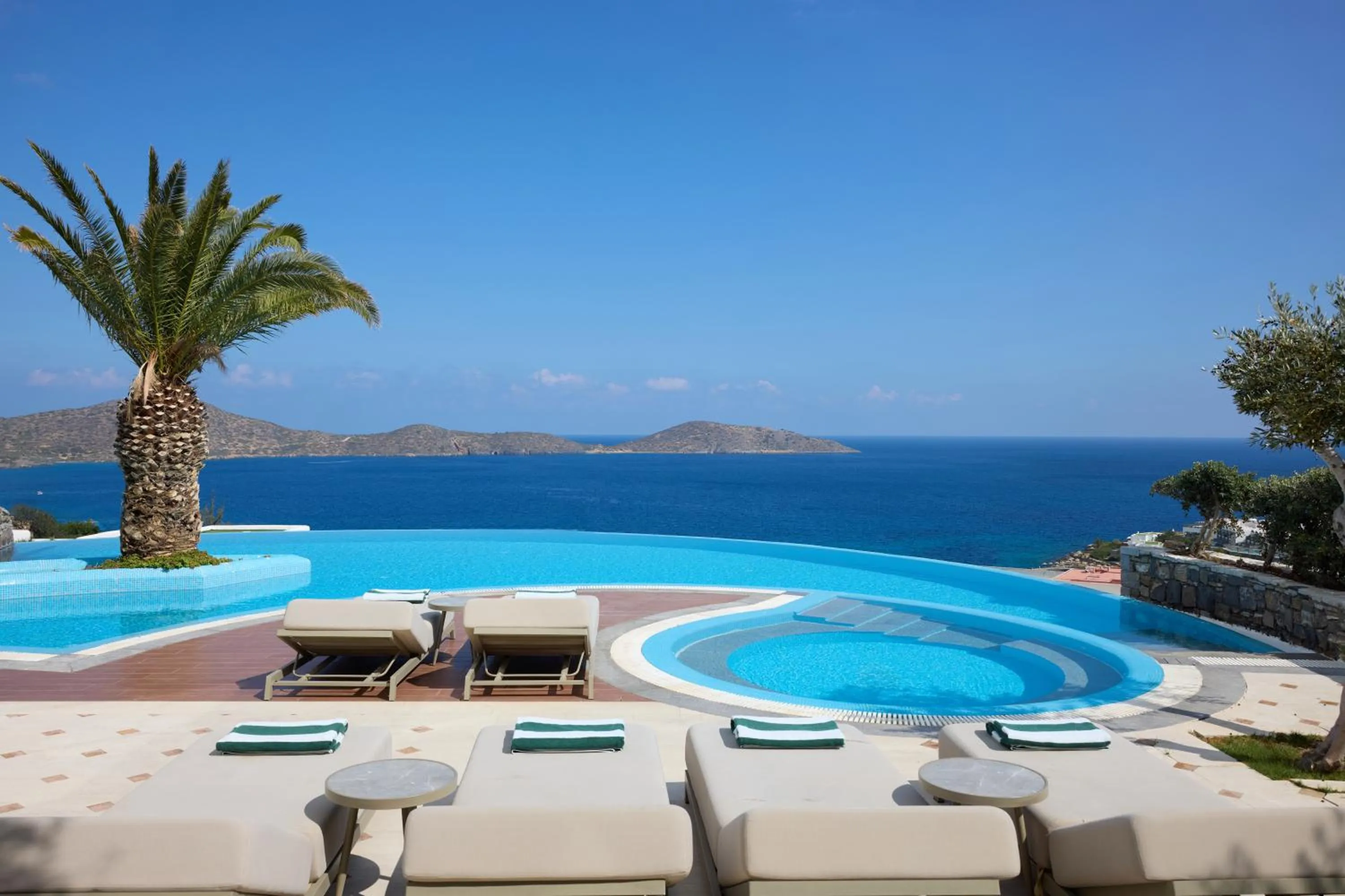 Pool view in Elounda Gulf Villas by Sandglass