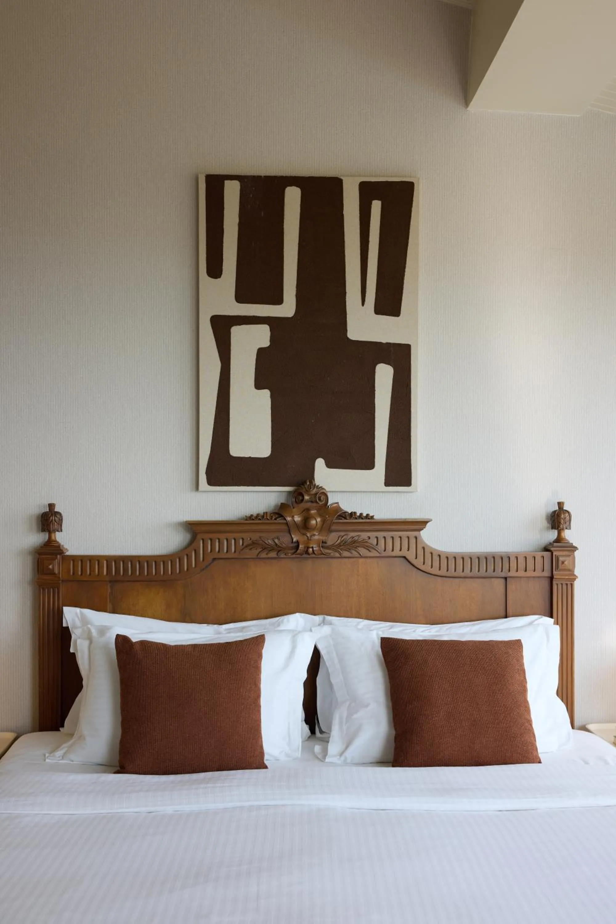 Bed in Elounda Gulf Villas by Sandglass