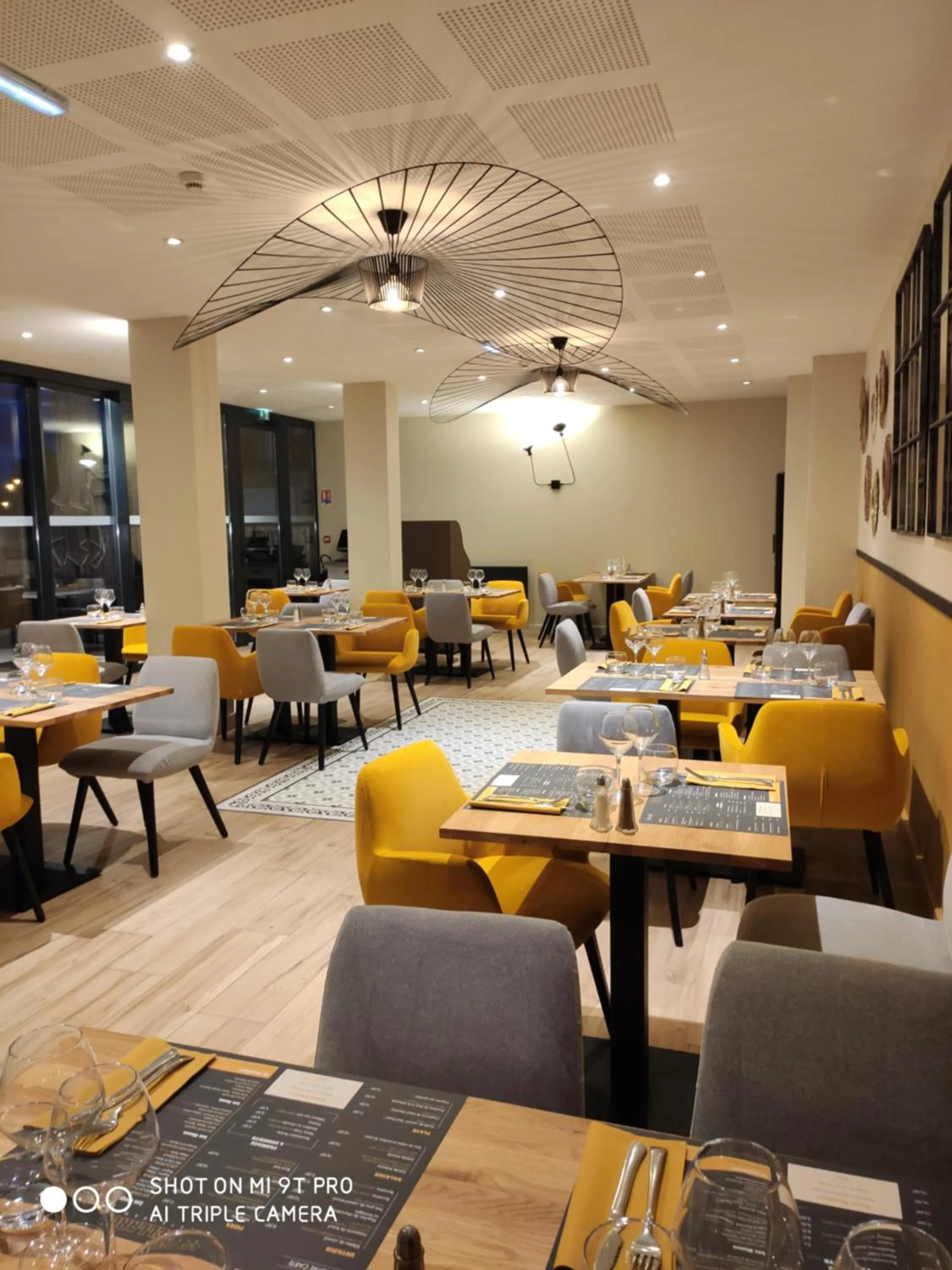 Restaurant/places to eat in Logis Hôtels - Le Bellaroc - Hôtel 2 étoiles et Restaurant