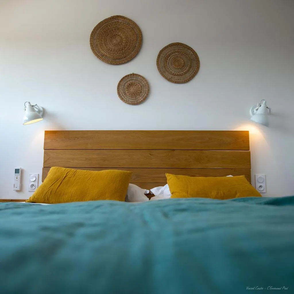 Photo of the whole room, Bed in Logis Hôtels - Le Bellaroc - Hôtel 2 étoiles et Restaurant