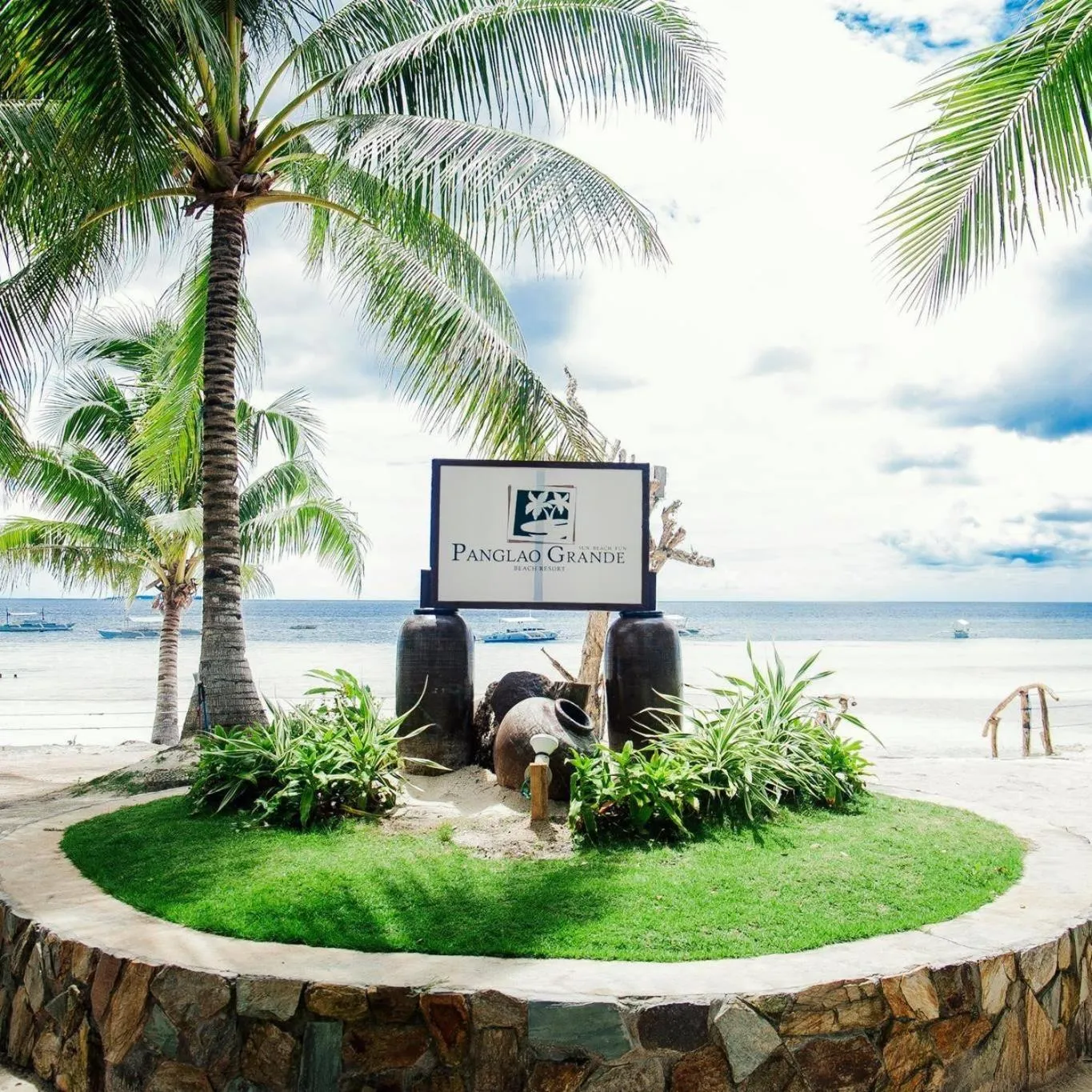 Property logo or sign in Panglao Grande Resort 邦劳美丽度假村