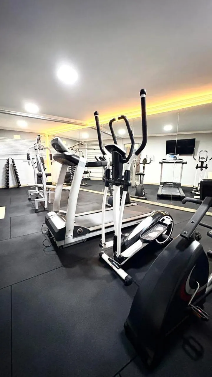 Fitness centre/facilities in HOTEL DEL REY CURITIBA by POTY - NA FAMOSA RUA XV DE NOVEMBRO
