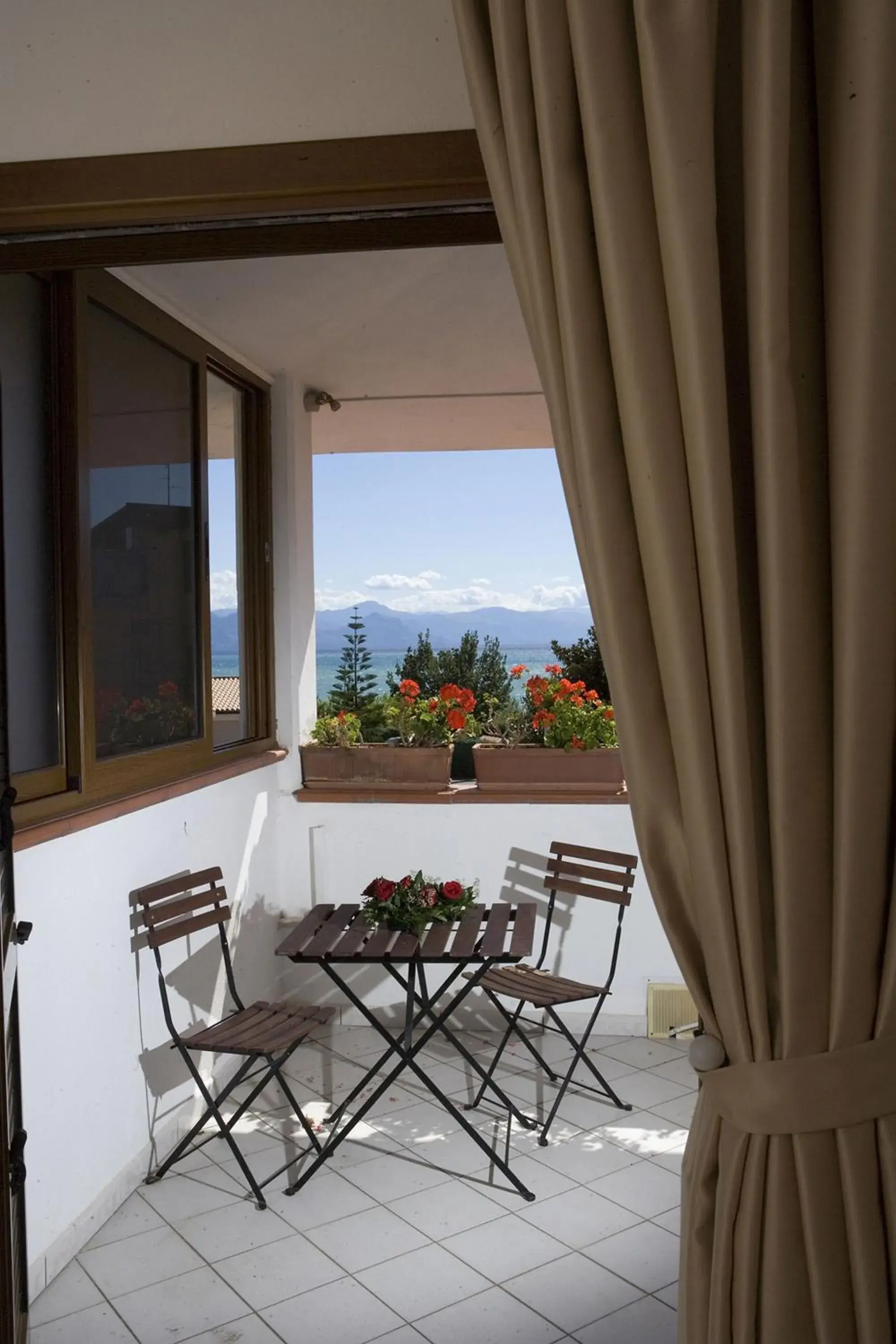 Double Room with Sea View in Hotel Ristorante Cavaliere Double Room with Sea View in Hotel Ristorante Cavaliere