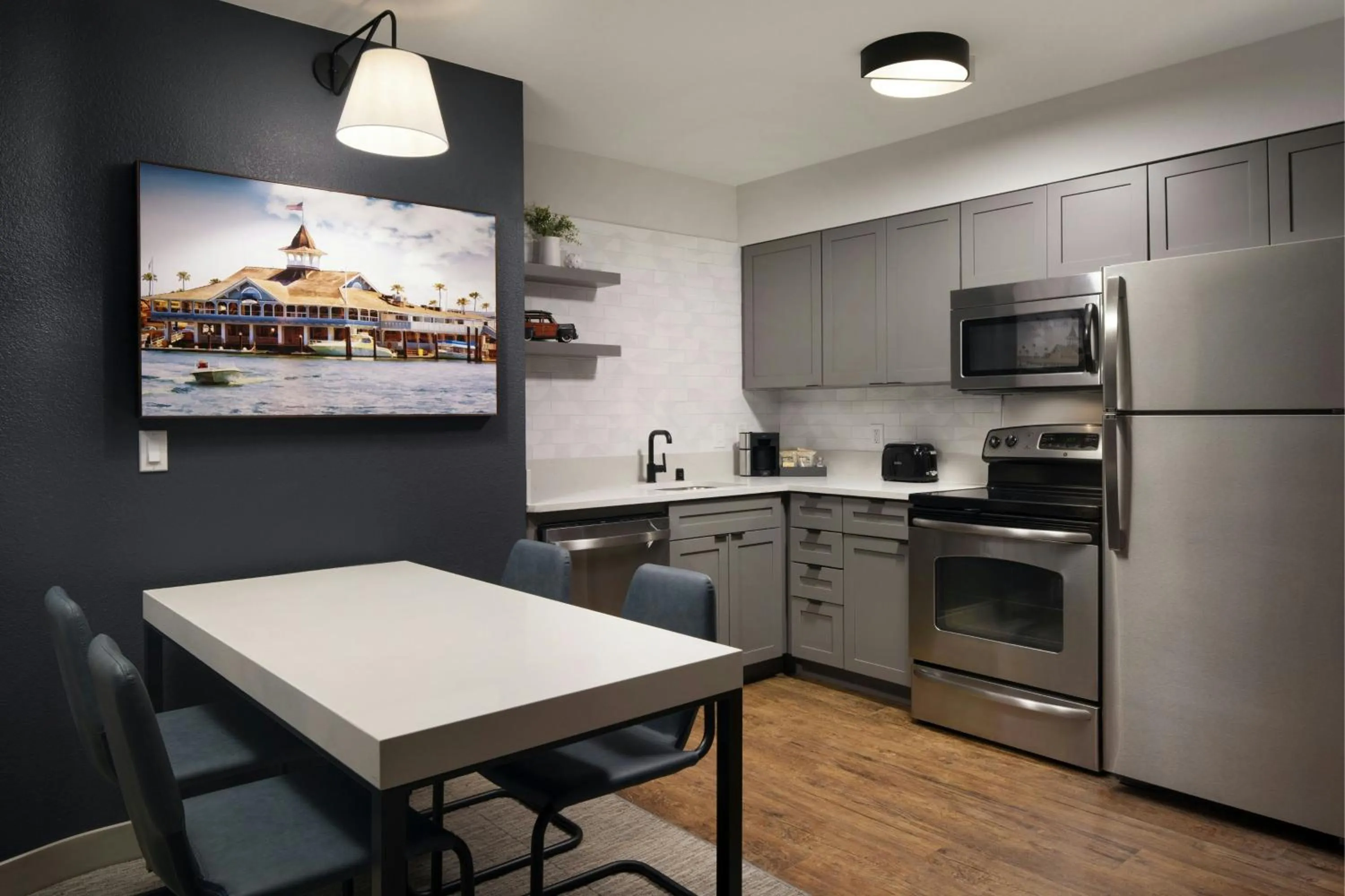Bedroom in Residence Inn Irvine John Wayne Airport Orange County