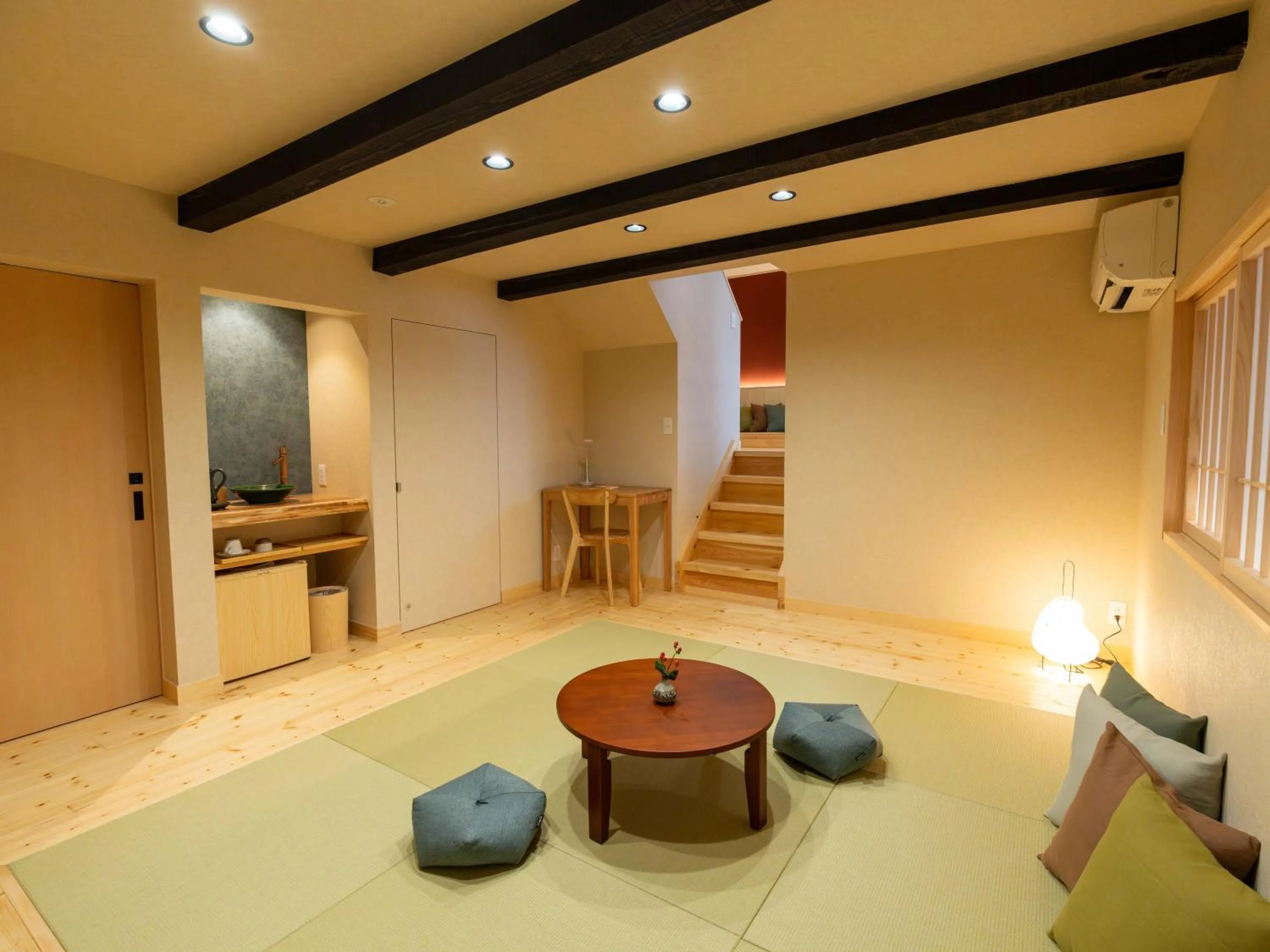 Living room in Temple Hotel Takayama Zenkoji