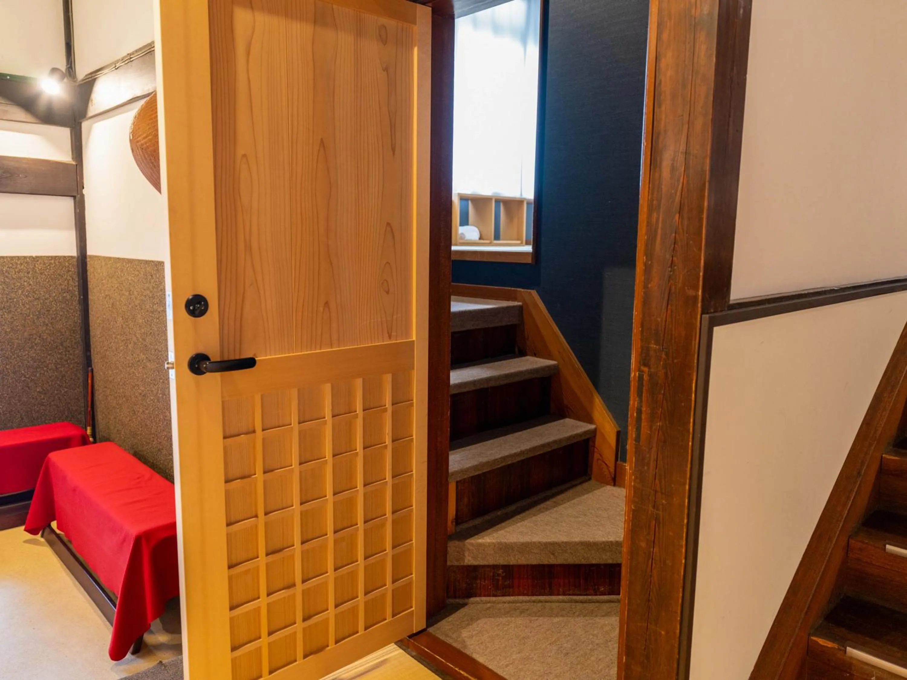 Photo of the whole room, Bed in Temple Hotel Takayama Zenkoji