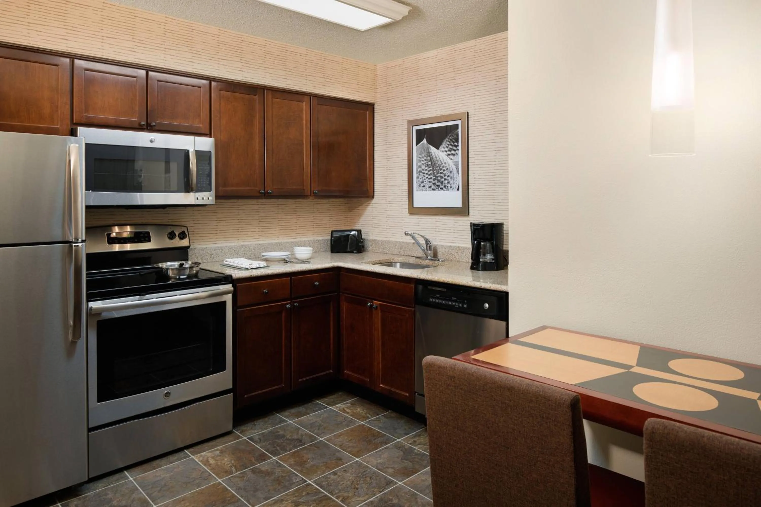 Kitchen or kitchenette in Residence Inn by Marriott Cypress Los Alamitos