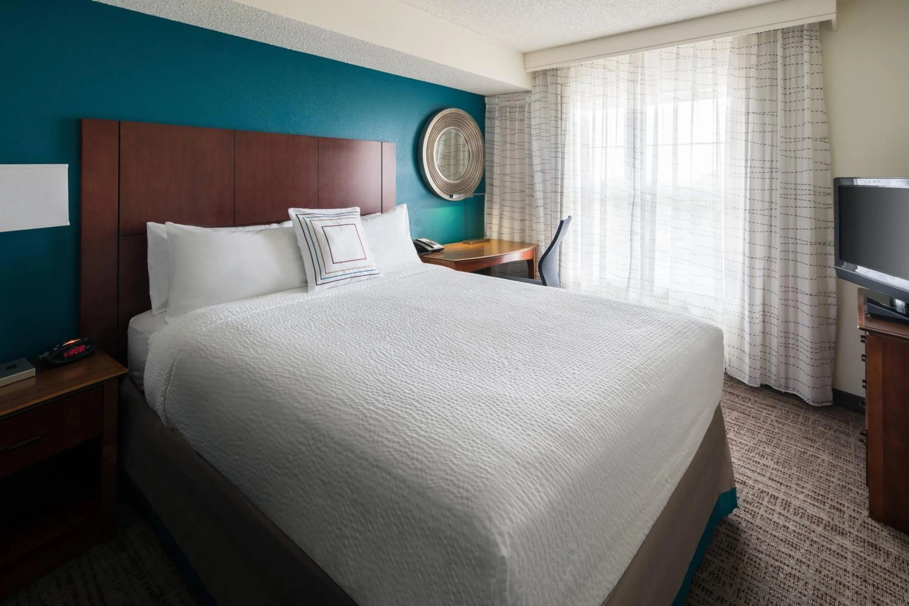 Bedroom, Bed in Residence Inn by Marriott Cypress Los Alamitos