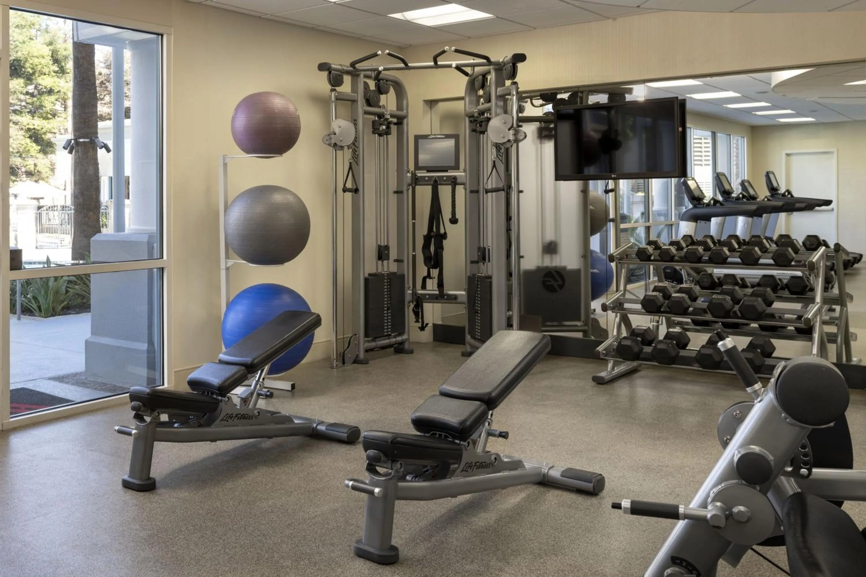 Fitness centre/facilities in Costa Mesa Marriott