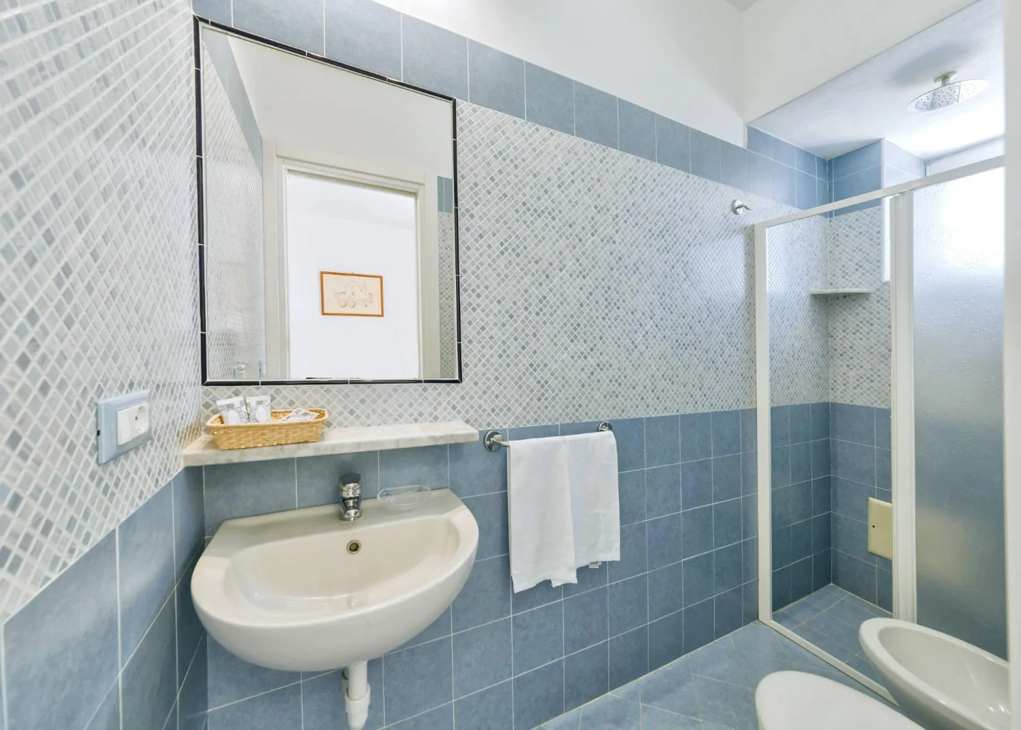 Shower in Hotel Villa D'Orta