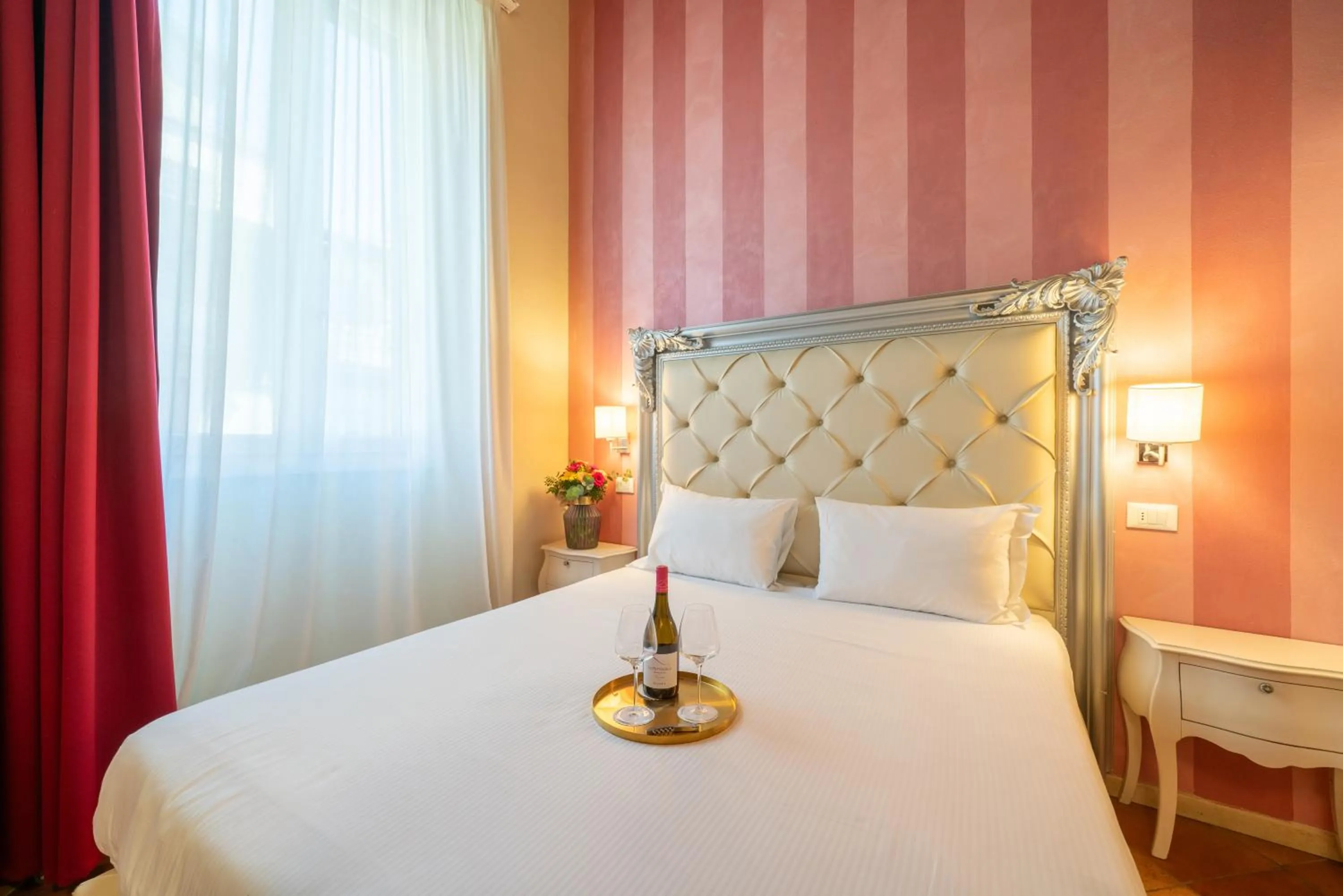 Bedroom, Bed in Residenza Conte di Cavour & Rooftop - dBe Hotels