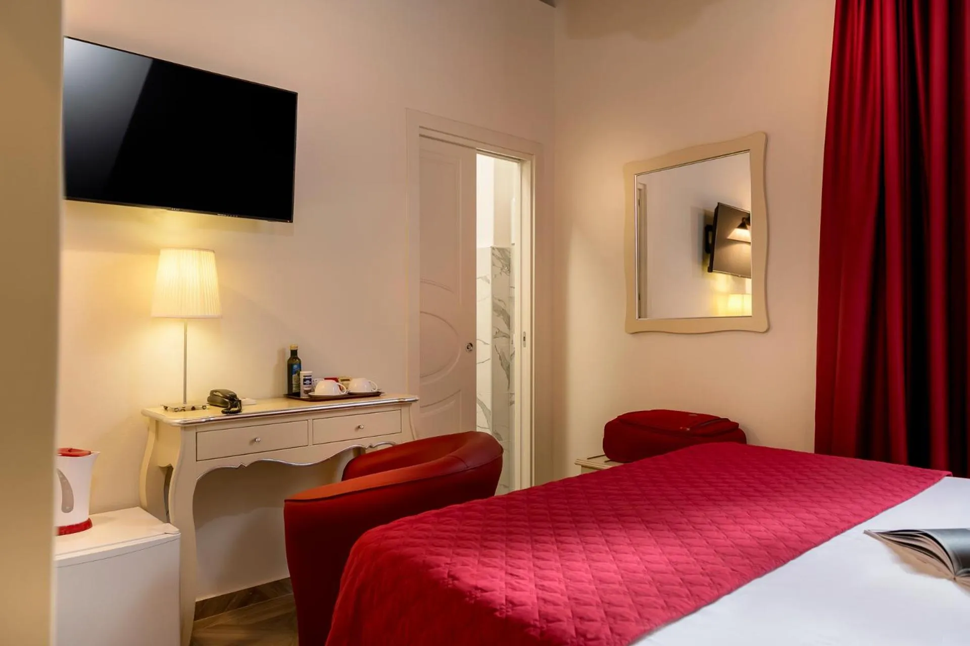 Bed in Residenza Conte di Cavour & Rooftop - dBe Hotels
