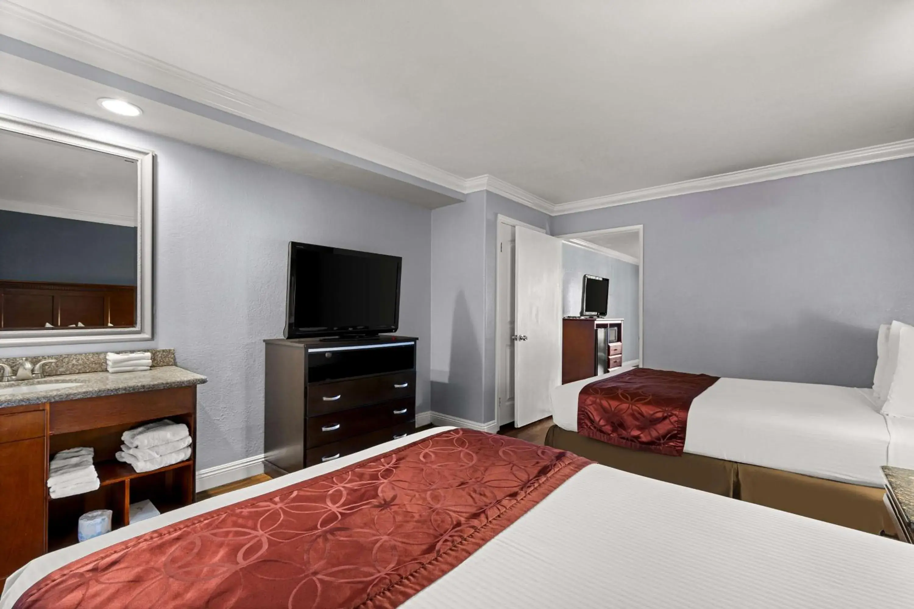 Double Room with Two Double Beds and Balcony - Non-Smoking in Best Western Moreno Hotel & Suites Double Room with Two Double Beds and Balcony - Non-Smoking in Best Western Moreno Hotel & Suites