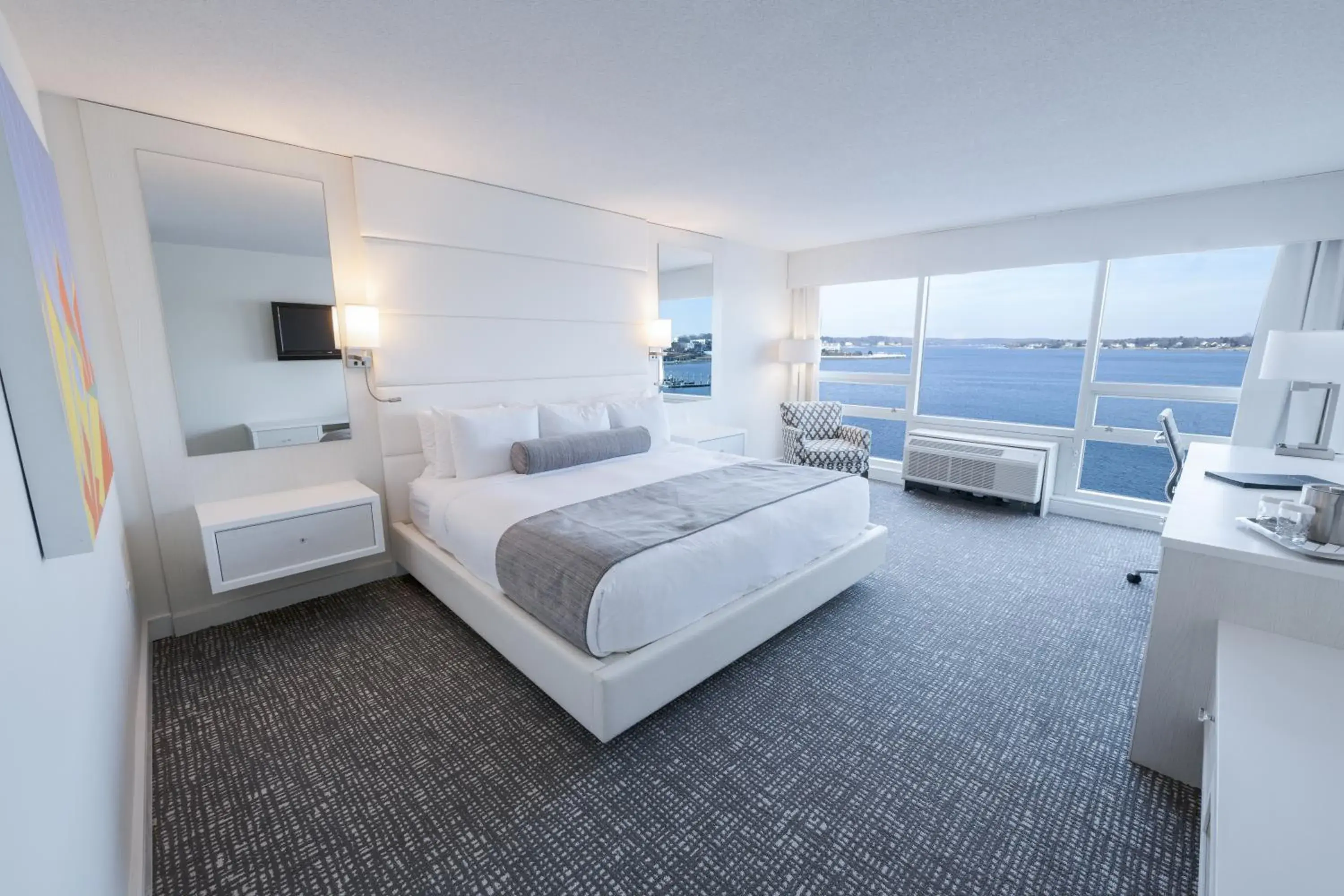 King Room with River View in Oyster Point Hotel King Room with River View in Oyster Point Hotel