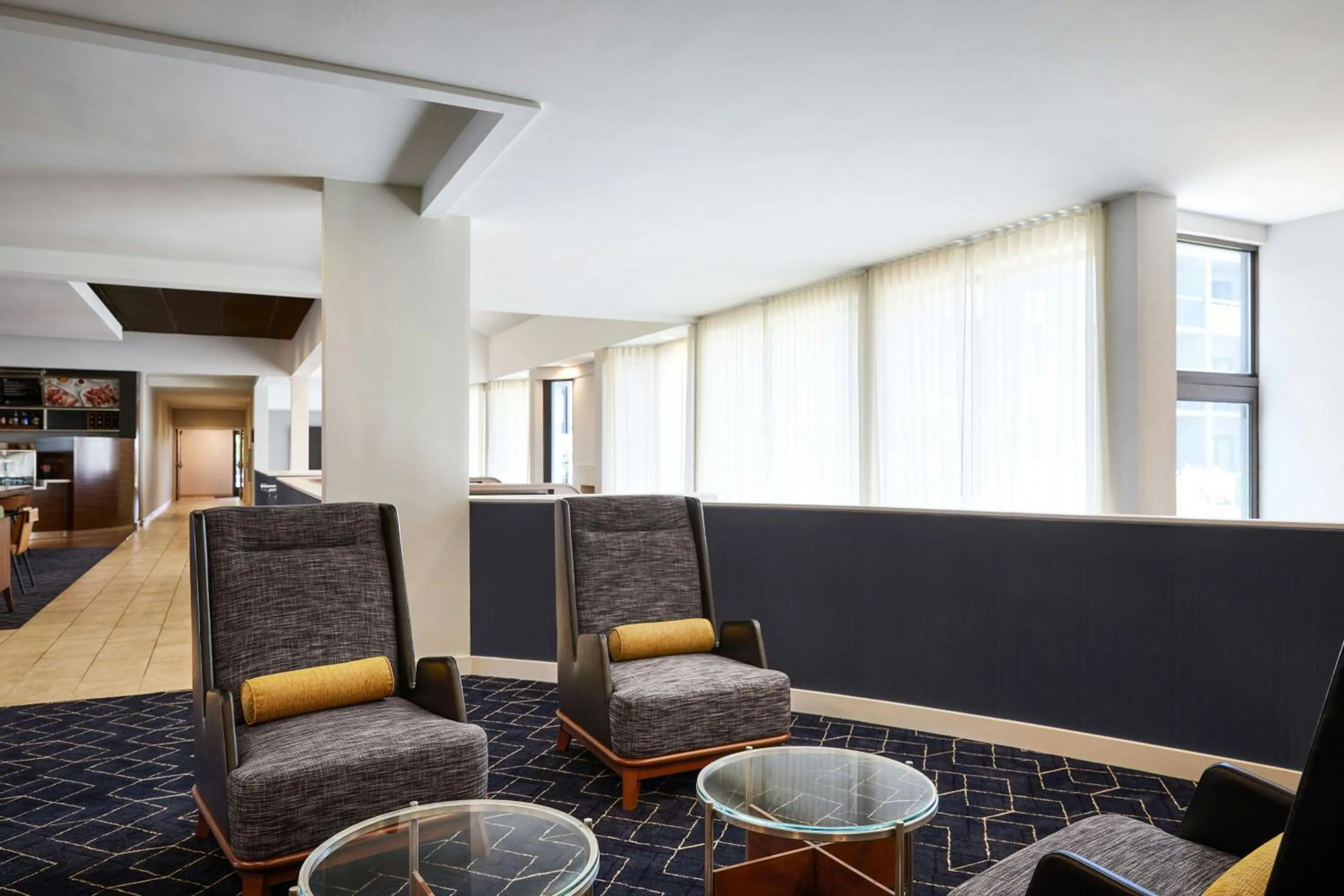 Lobby or reception in Courtyard St. Louis Westport Plaza