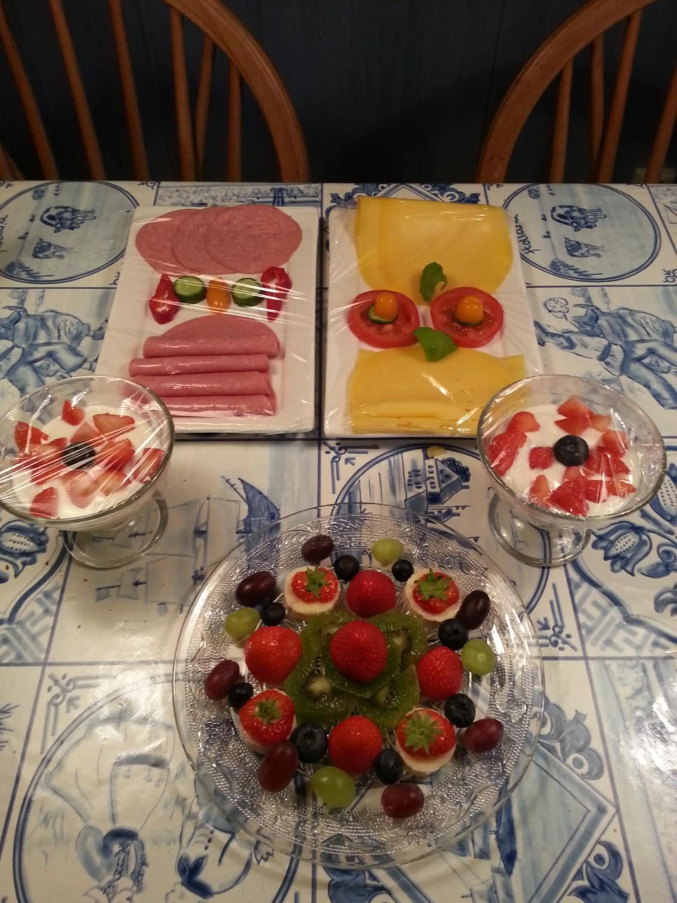 Continental breakfast in B & B De Pimpelmees