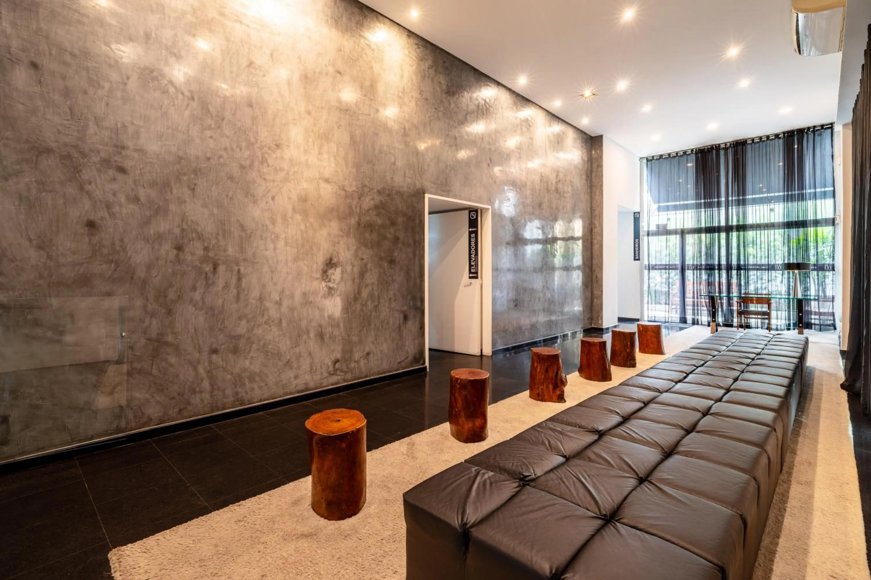 Lobby or reception in 155 Hotel