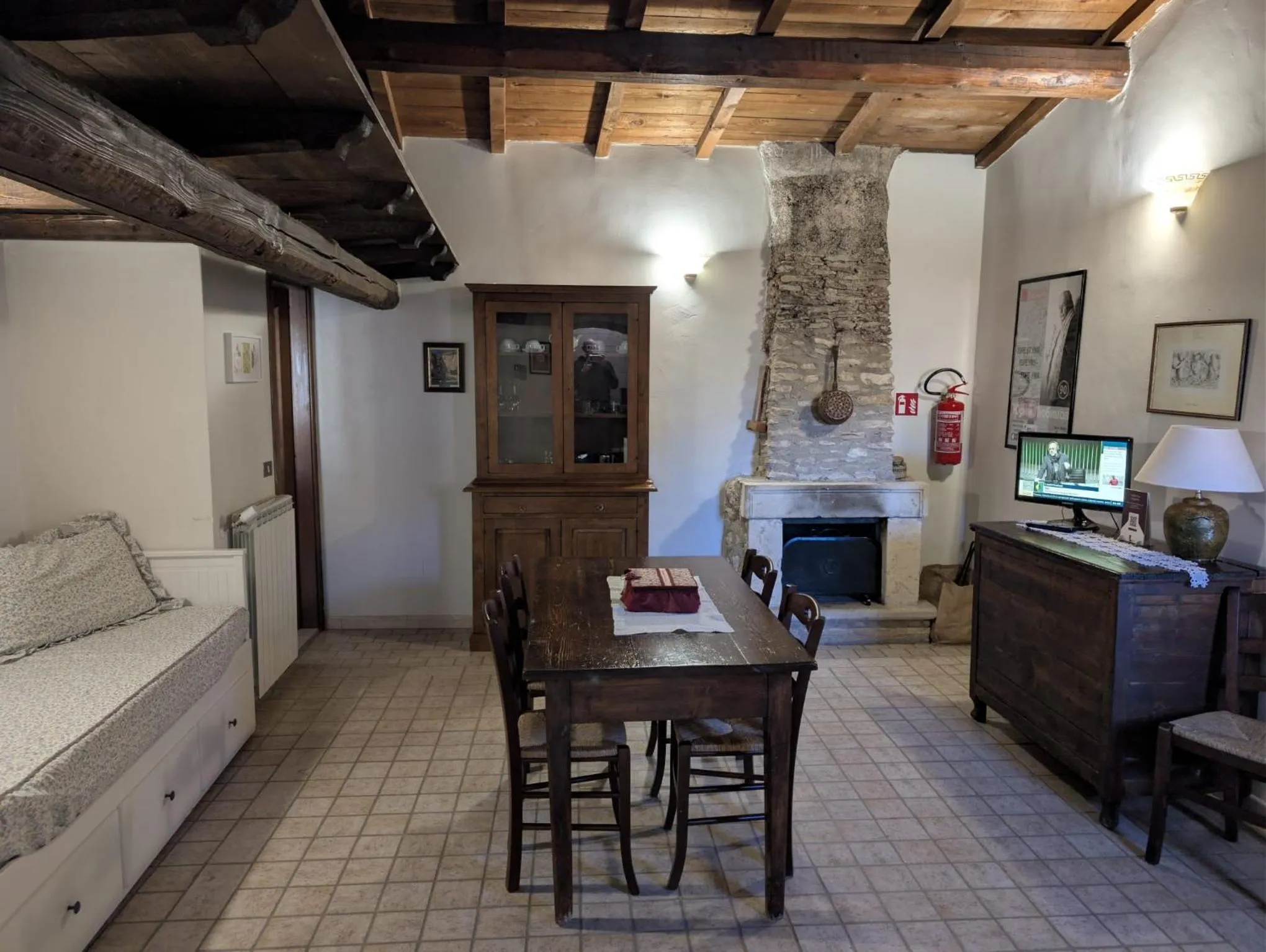 Seating area, Bed in Residenza La Torre