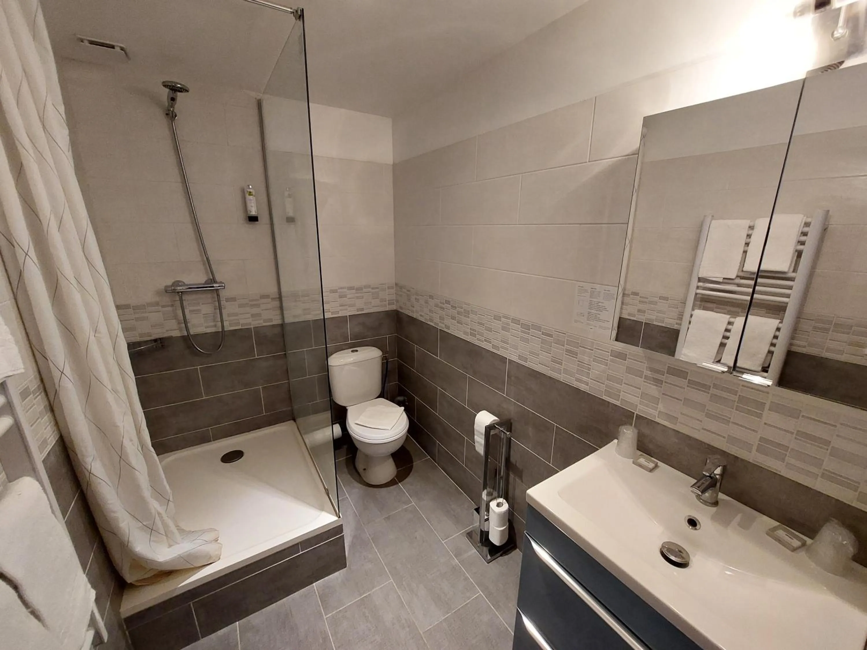 Logis Hôtel - Les Pasteliers