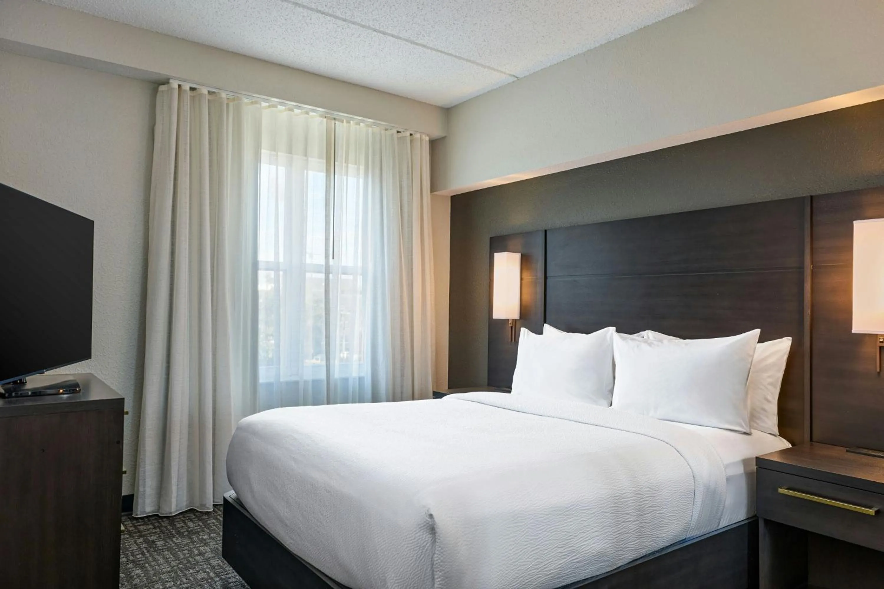 Bedroom, Bed in Residence Inn by Marriott Tallahassee Universities at the Capitol