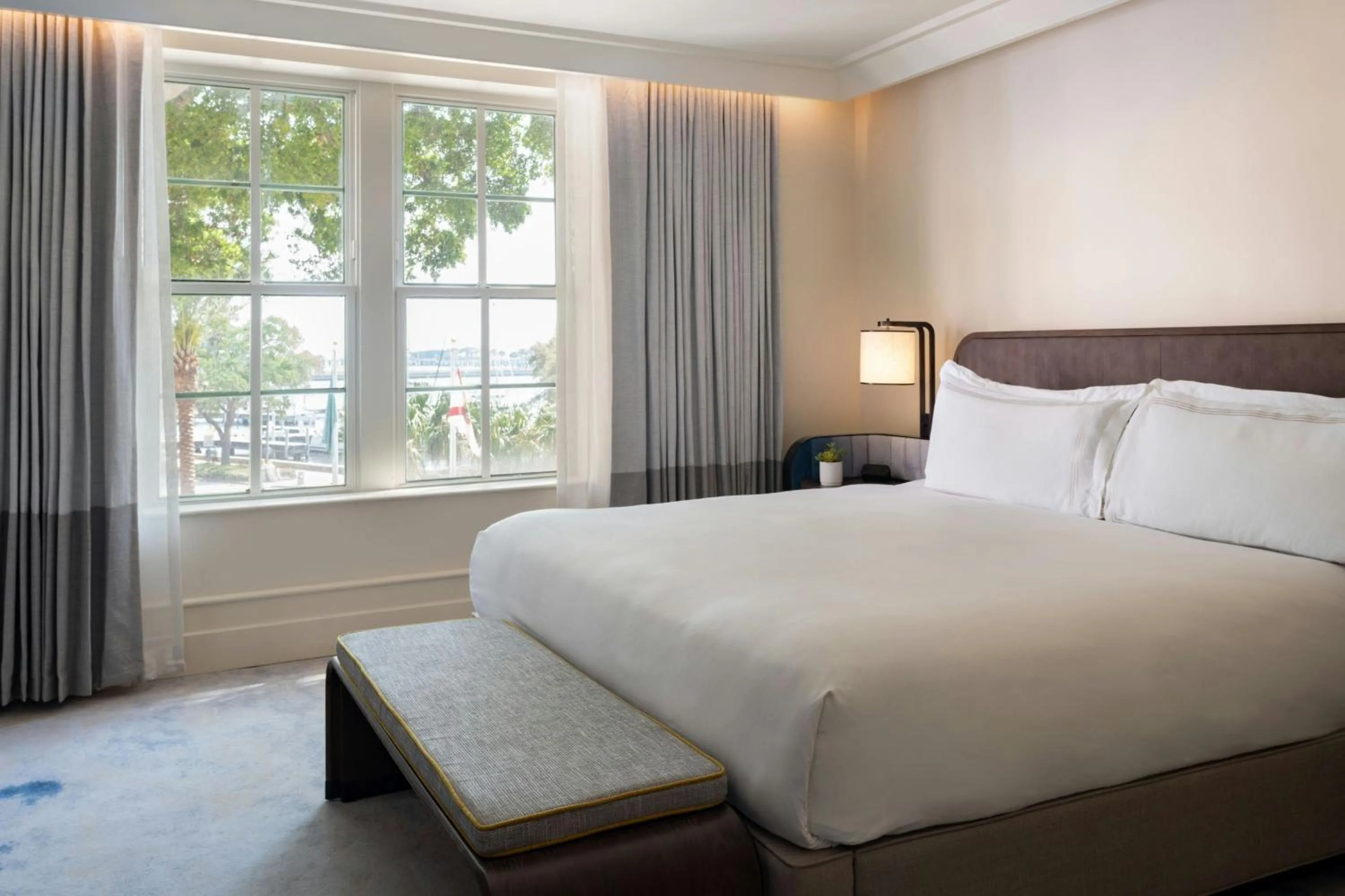 Bedroom, Bed in The Vinoy Resort & Golf Club, Autograph Collection