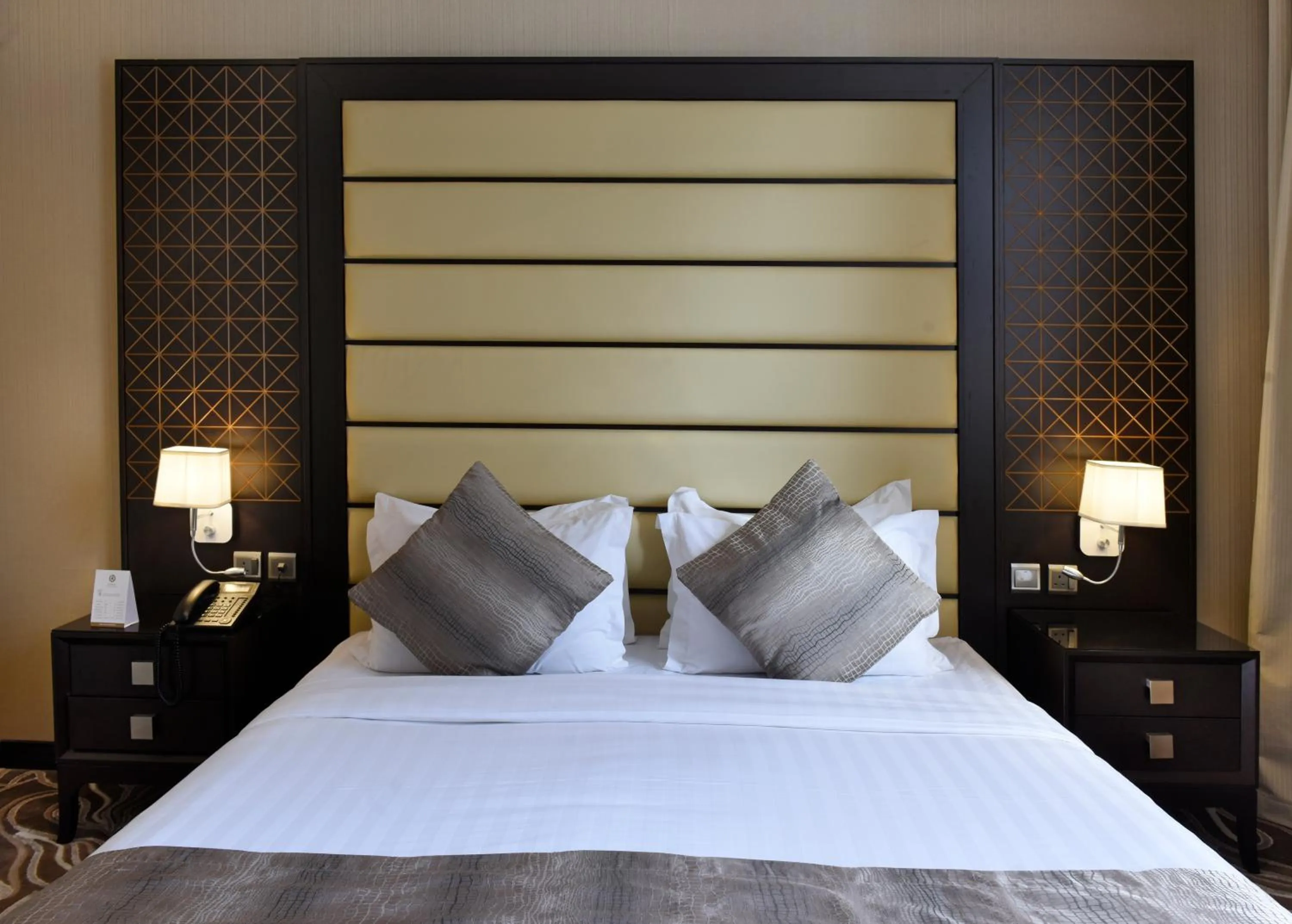 Bed in Naviti Warwick Al Khobar