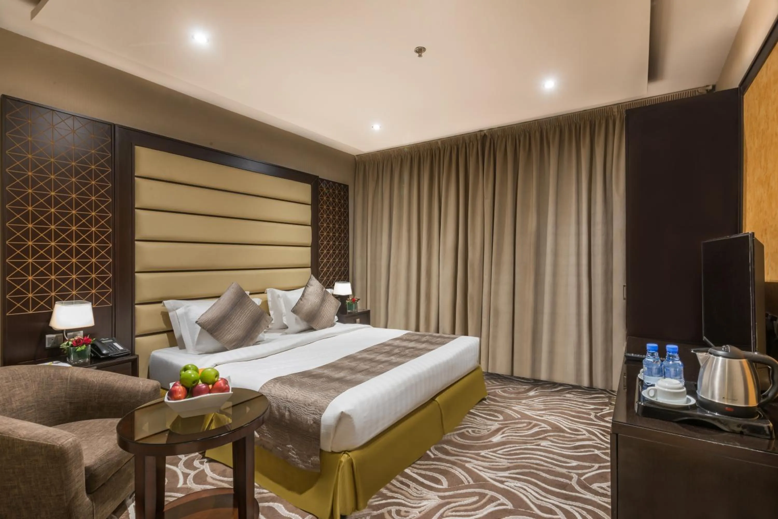 Bedroom, Bed in Naviti Warwick Al Khobar