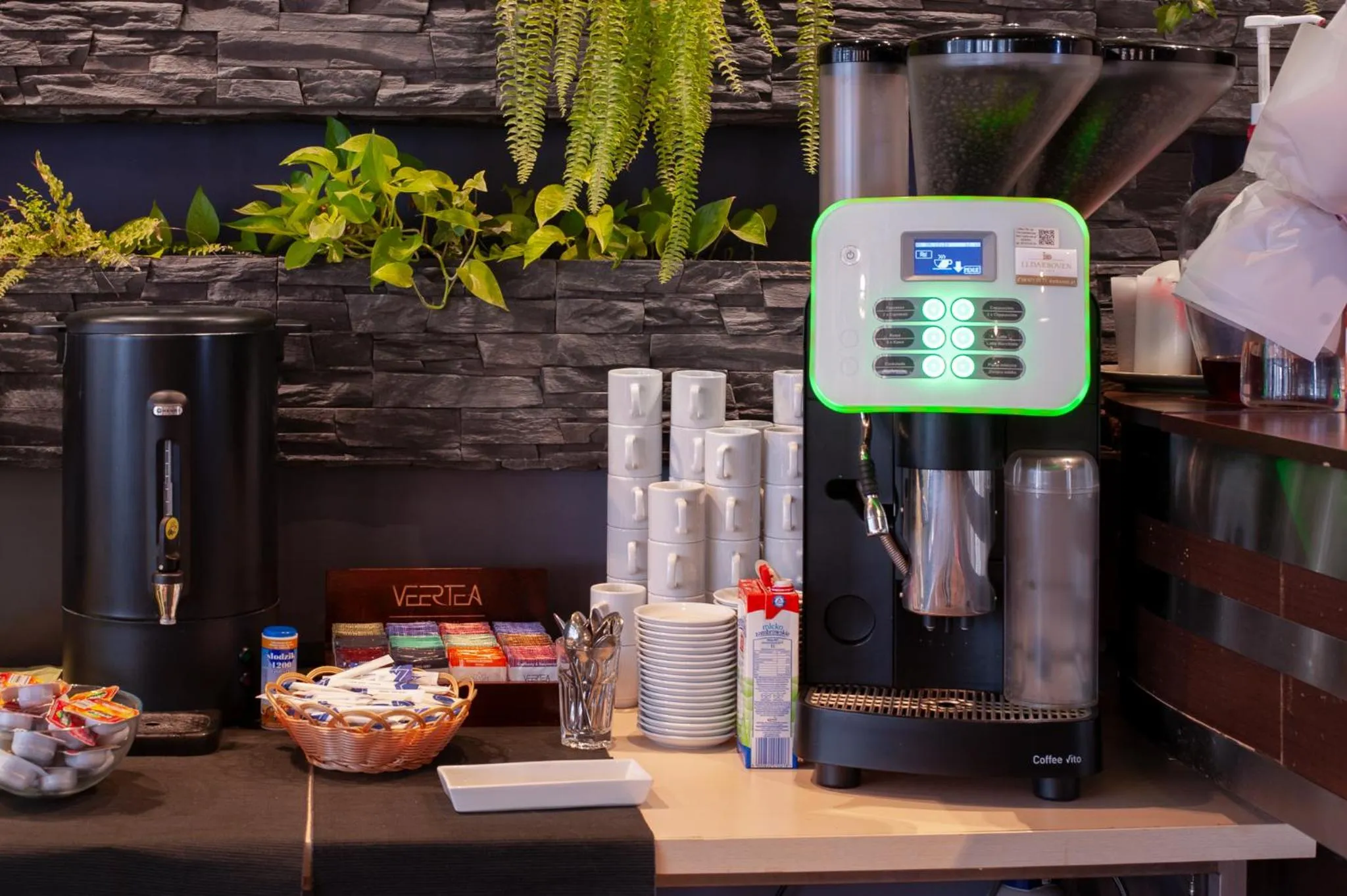 Coffee/tea facilities in Płonia Resort