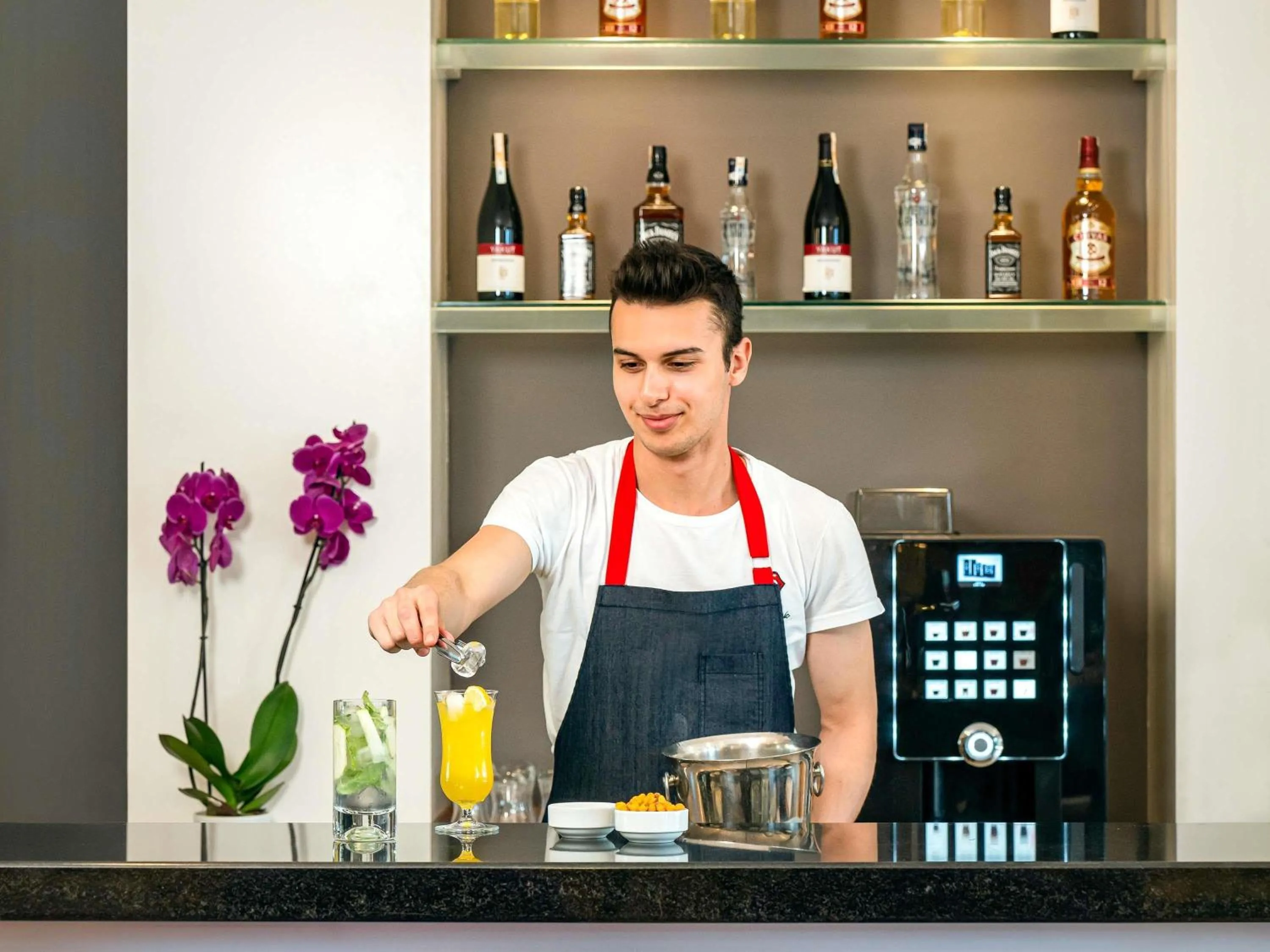 Lounge or bar in Ibis Bursa