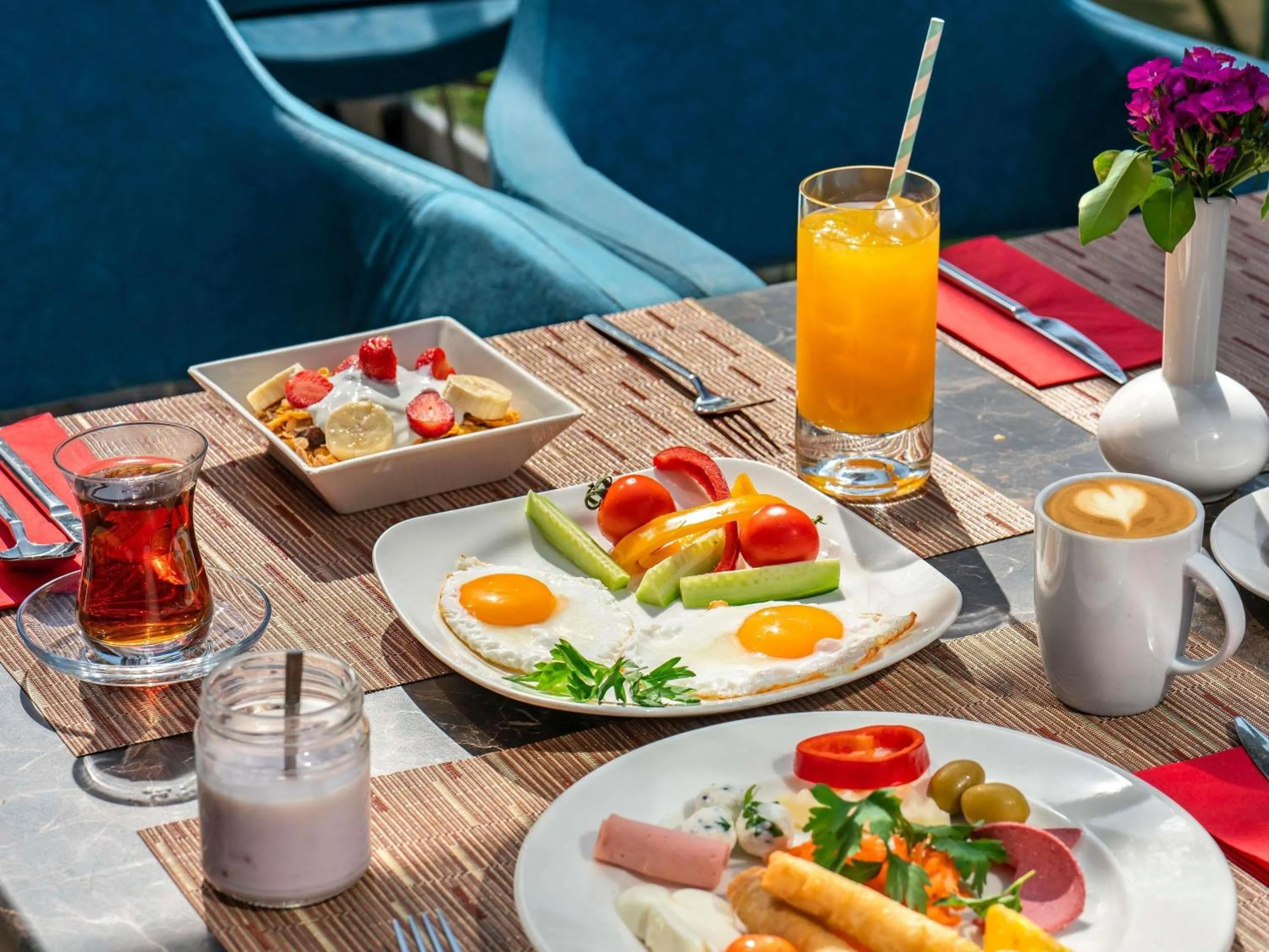 Breakfast in Ibis Bursa