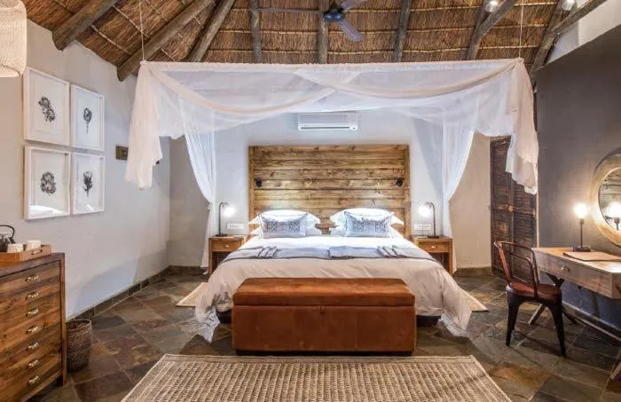 Bed in Lalibela Wildlife Reserve - Inzolo Lodge