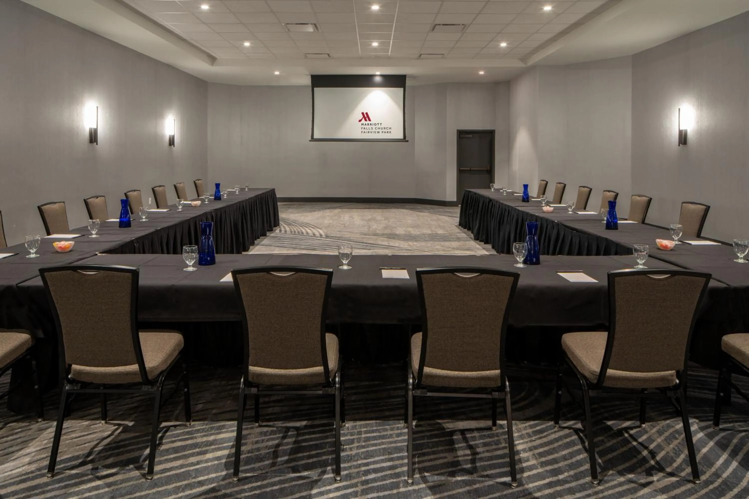 Meeting/conference room in Falls Church Marriott Fairview Park