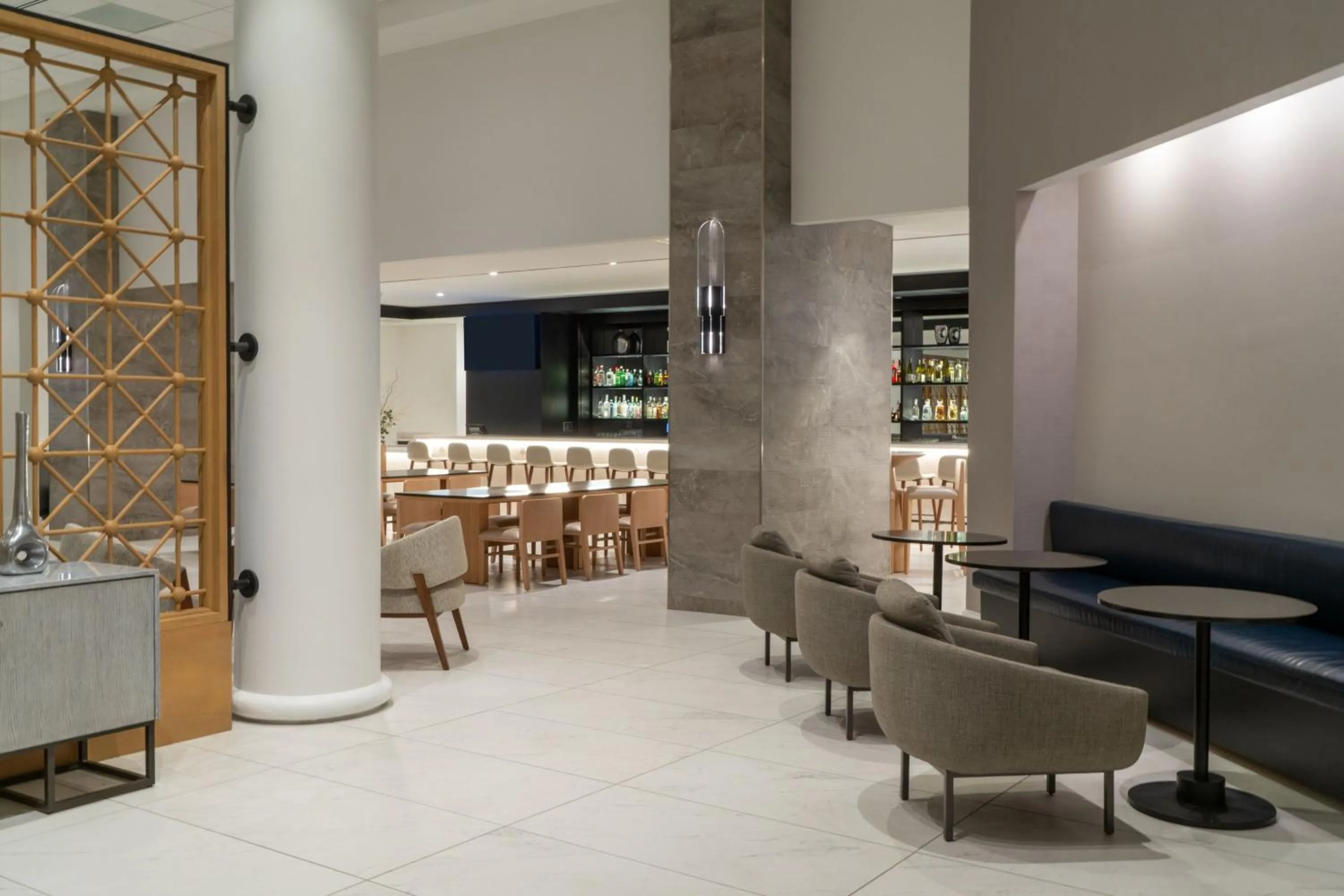 Lobby or reception in Falls Church Marriott Fairview Park