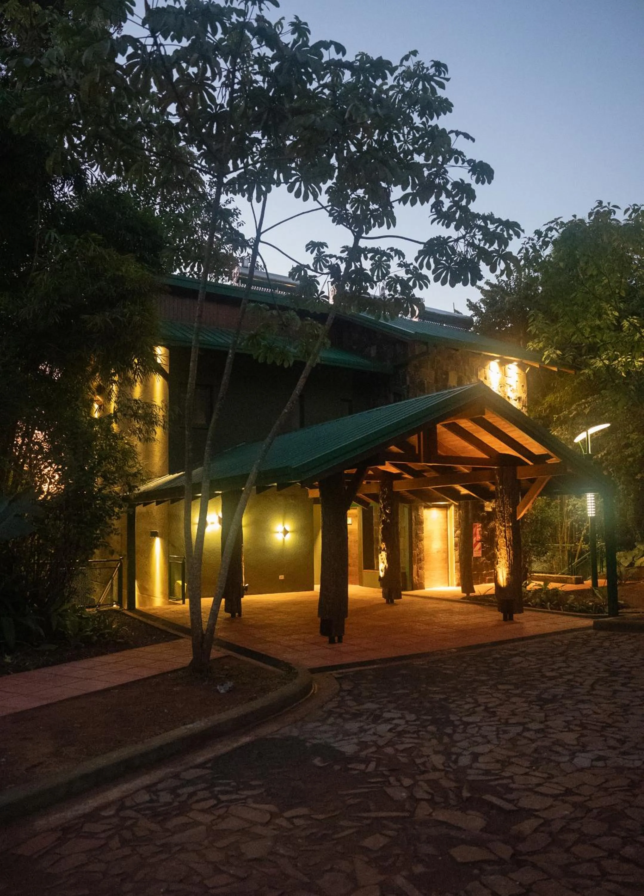 Property building in Iguazu Jungle Lodge
