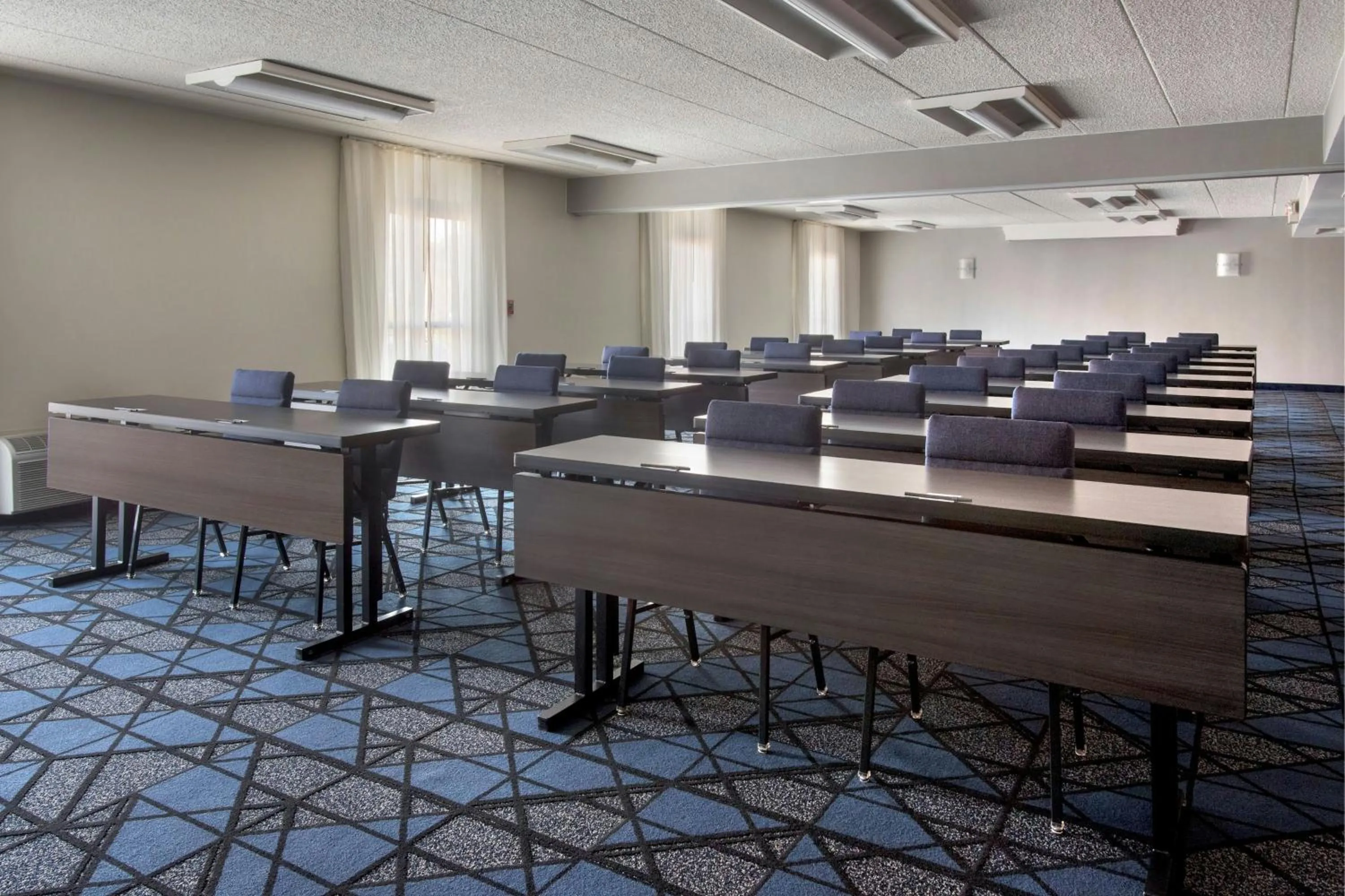 Meeting/conference room in Courtyard by Marriott New Carrollton Landover