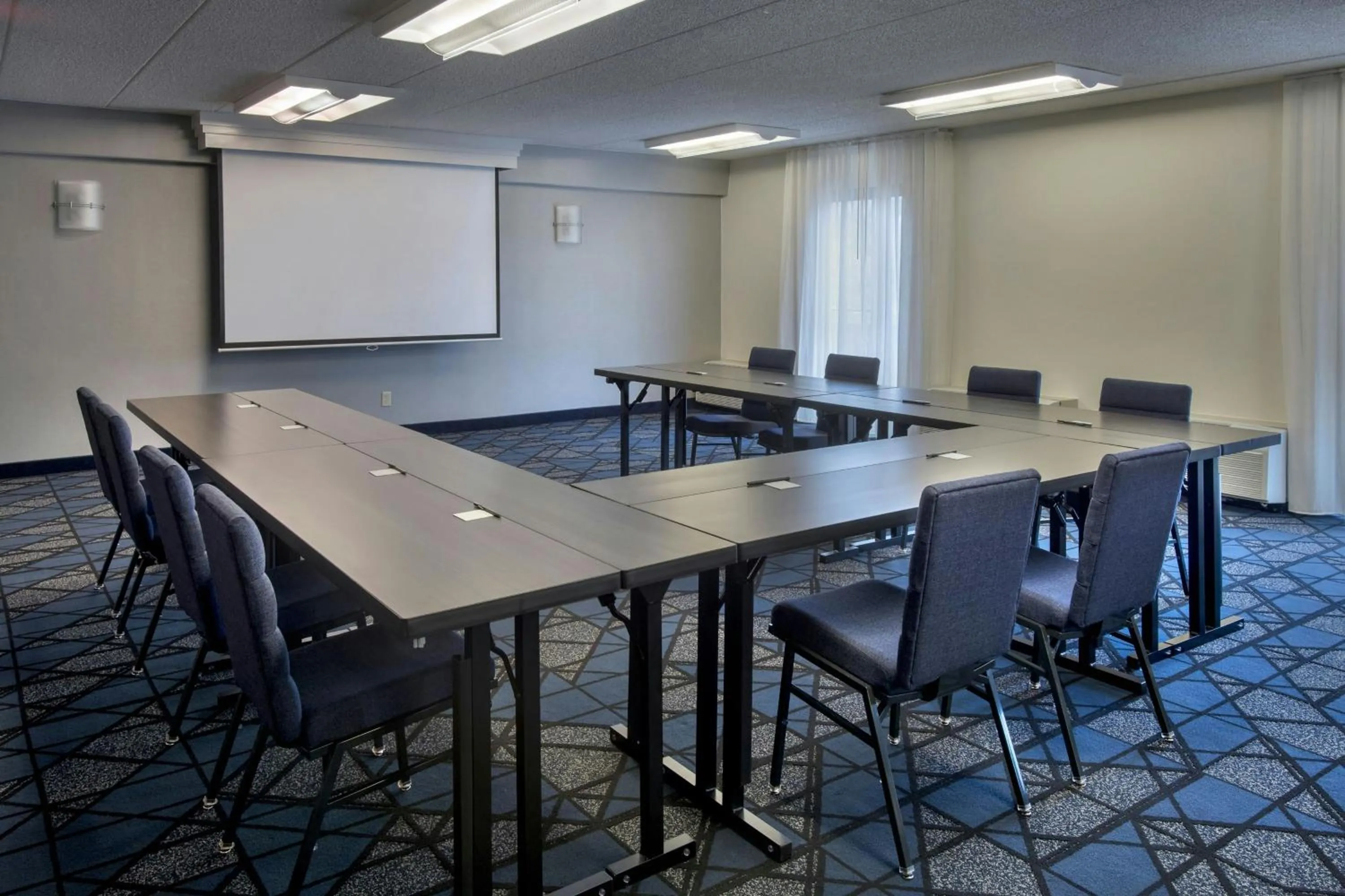 Meeting/conference room in Courtyard by Marriott New Carrollton Landover