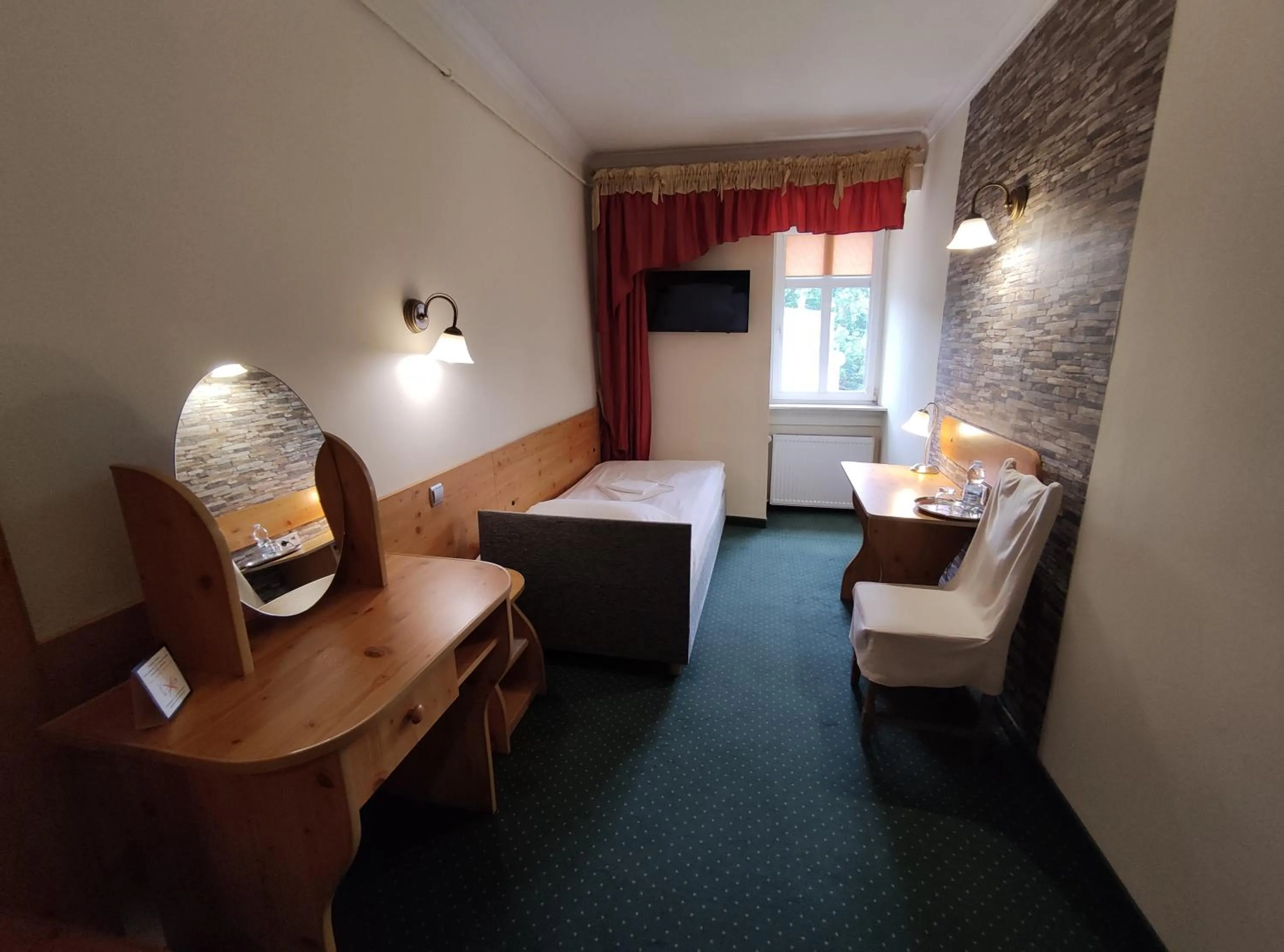 Bedroom, Bed in Hotel Atena